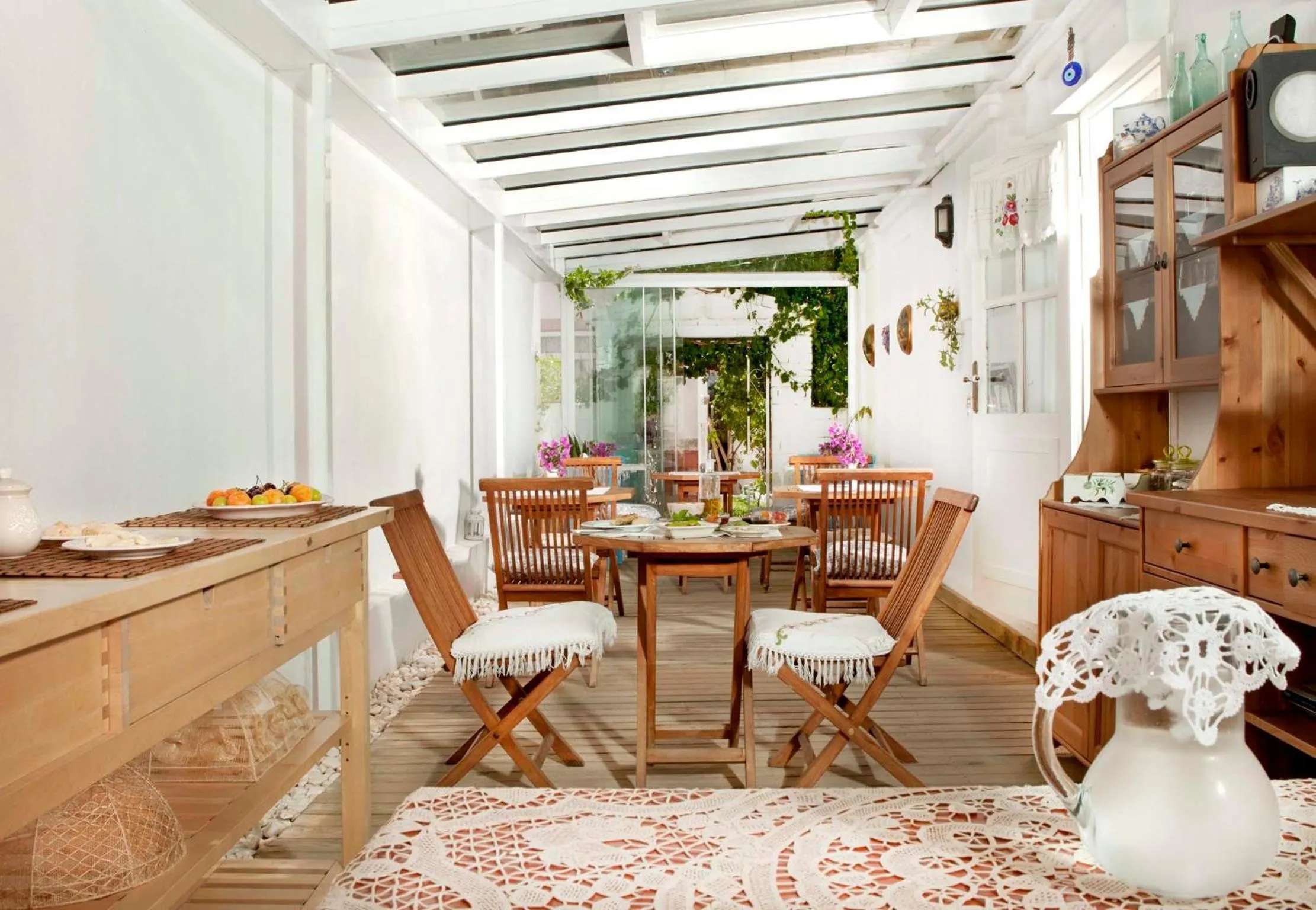 Restaurant/places to eat in Moshinos Hotel