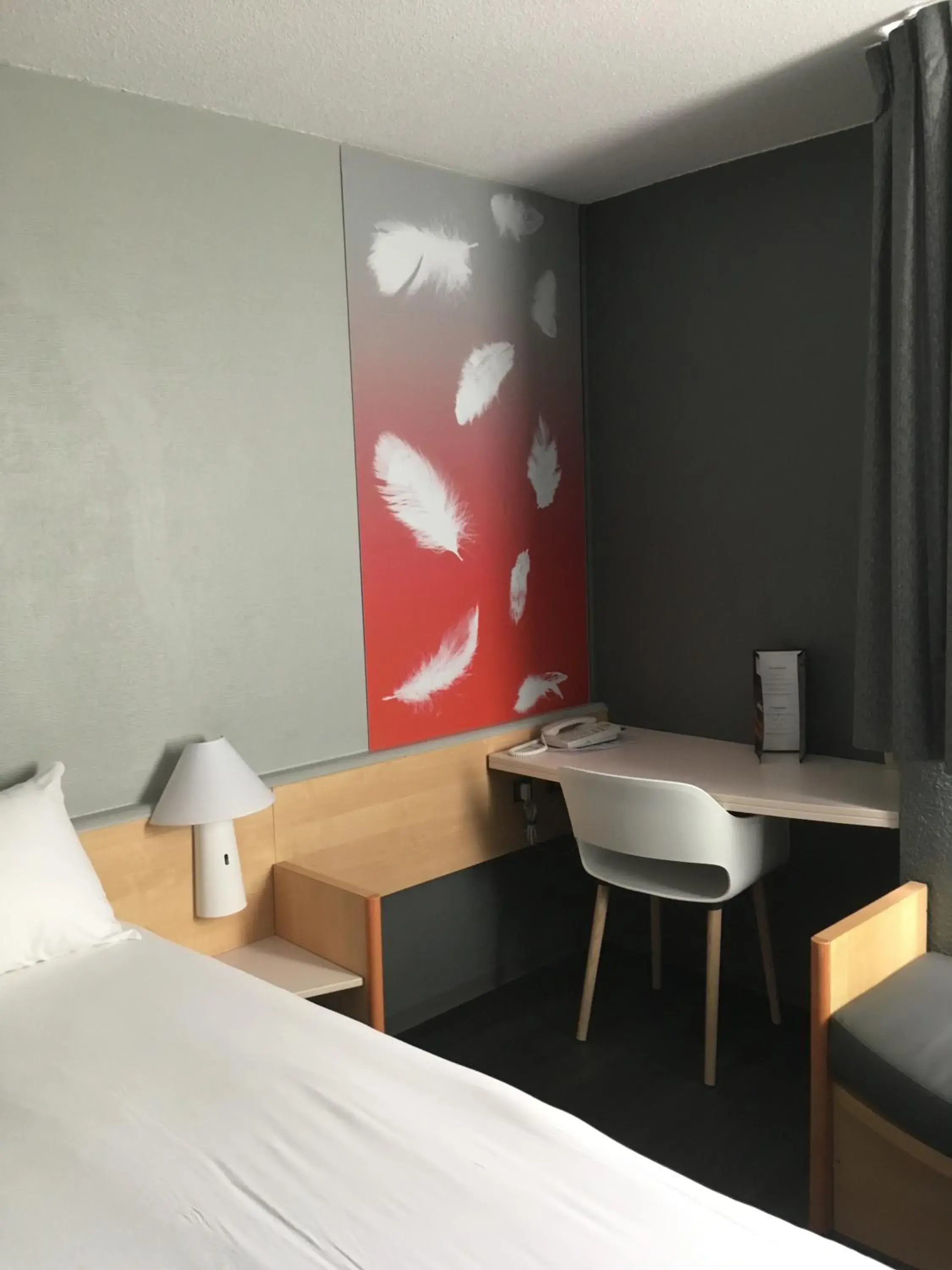 Bed in ibis Laon Bed in ibis Laon