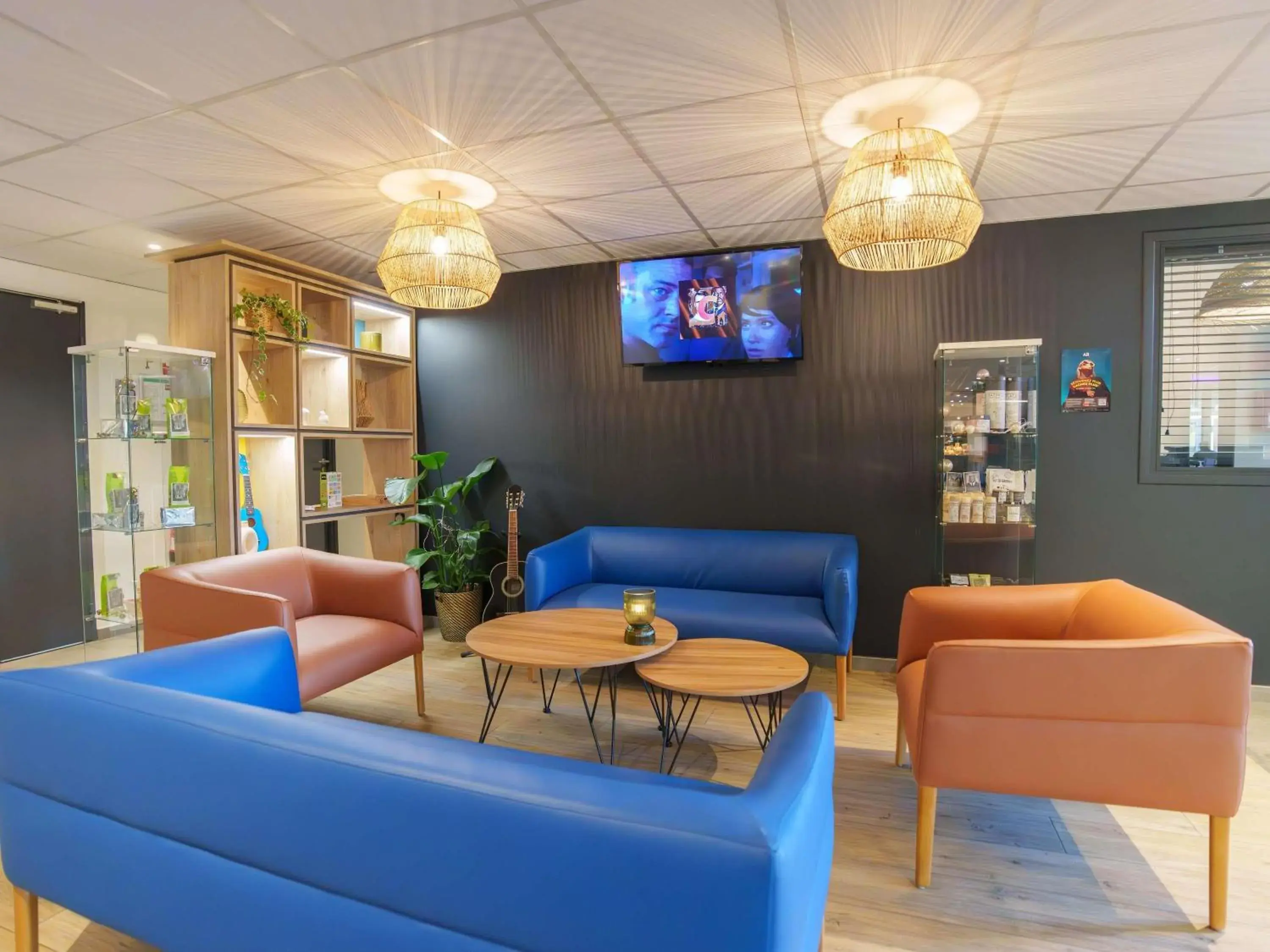 Property building in ibis Laon Property building in ibis Laon