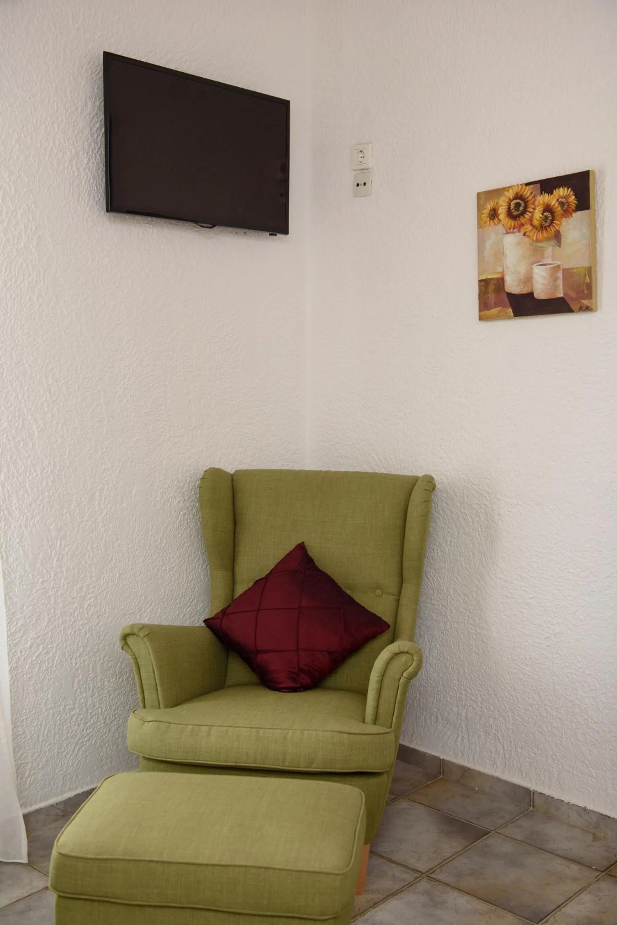 Living room in Lakki Village