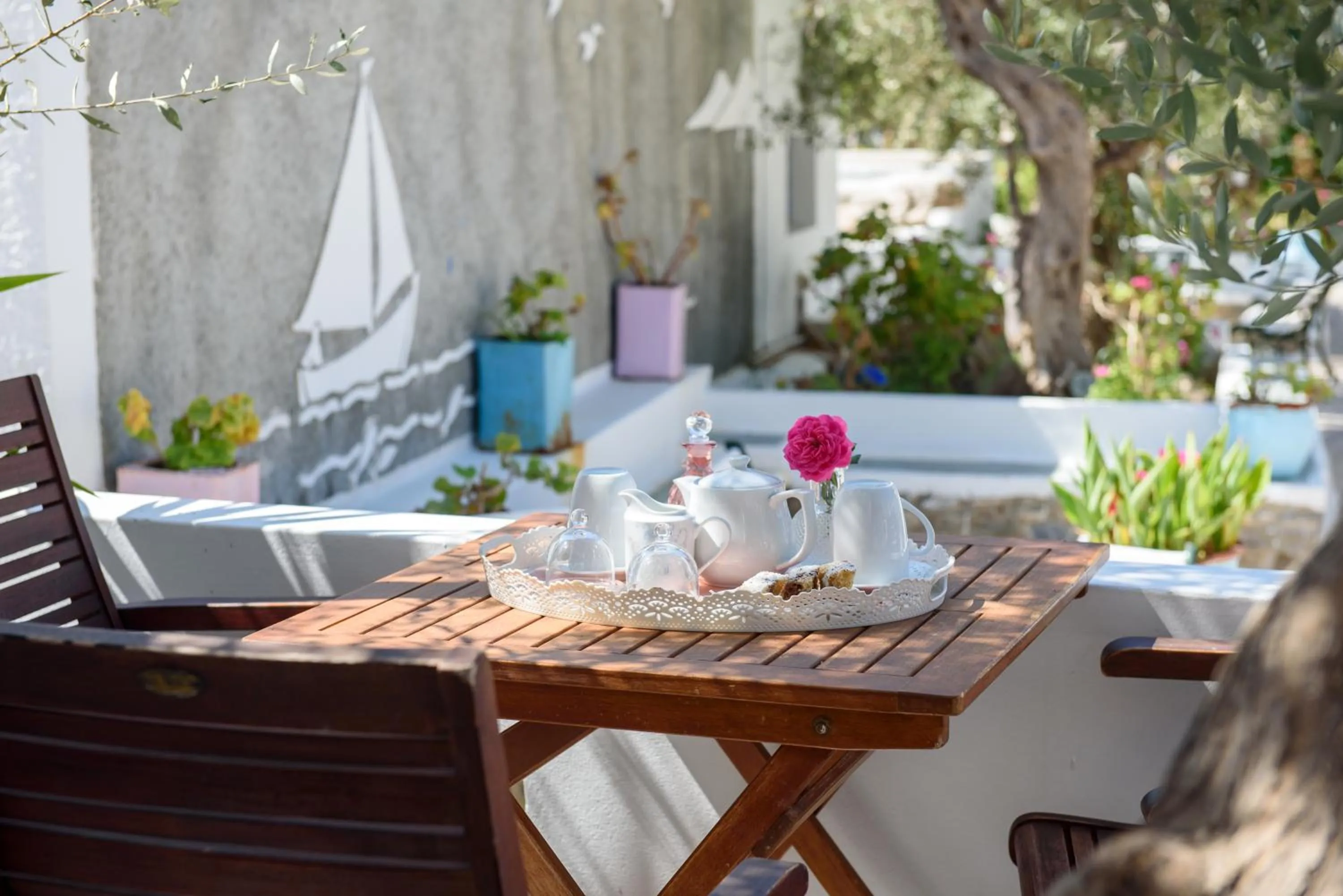 Coffee/tea facilities in Lakki Village