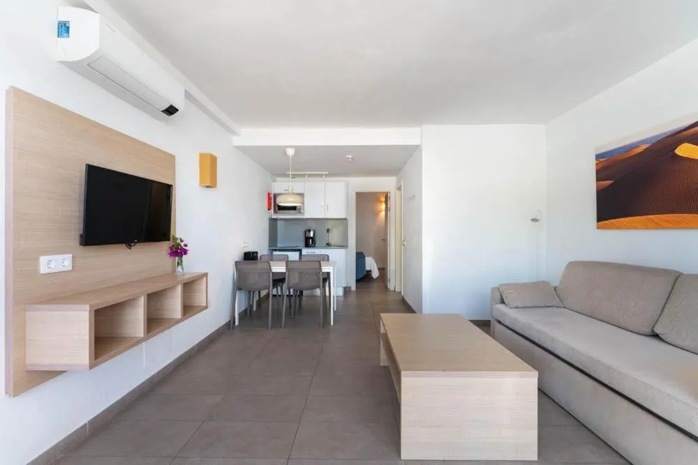 Photo of the whole room in Servatur Eden & Buganvillas