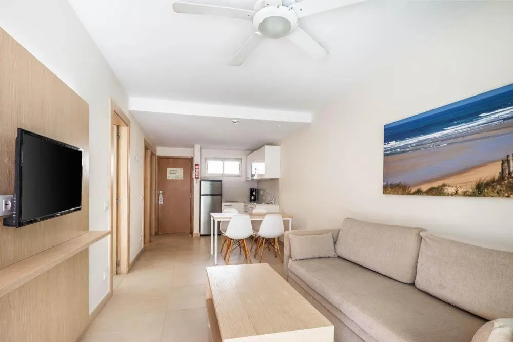 Photo of the whole room in Servatur Eden & Buganvillas