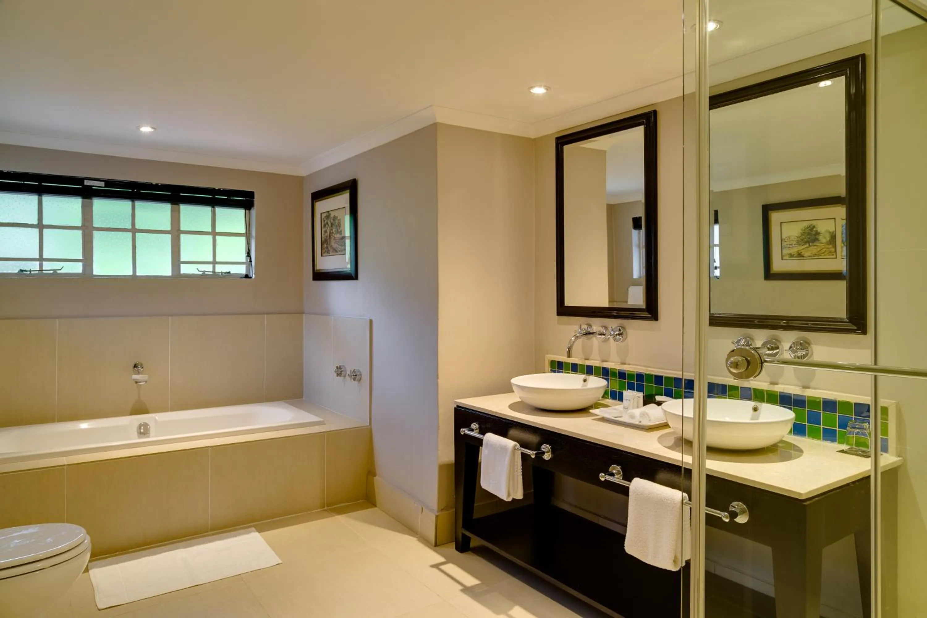 Bathroom in Mount Grace Hotel & Spa