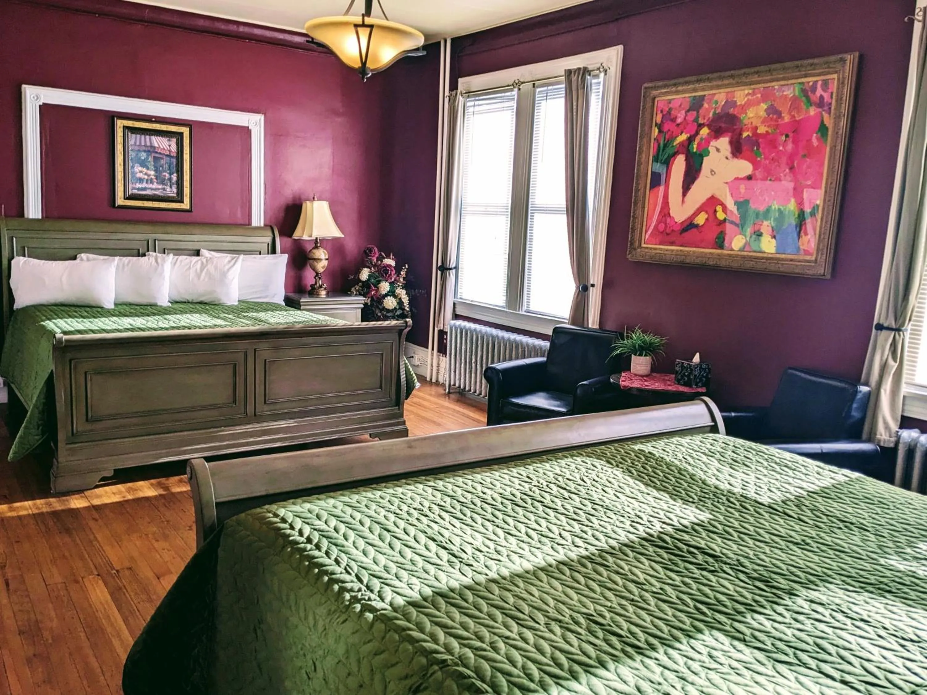 Bed in Chelsea Pub and Inn