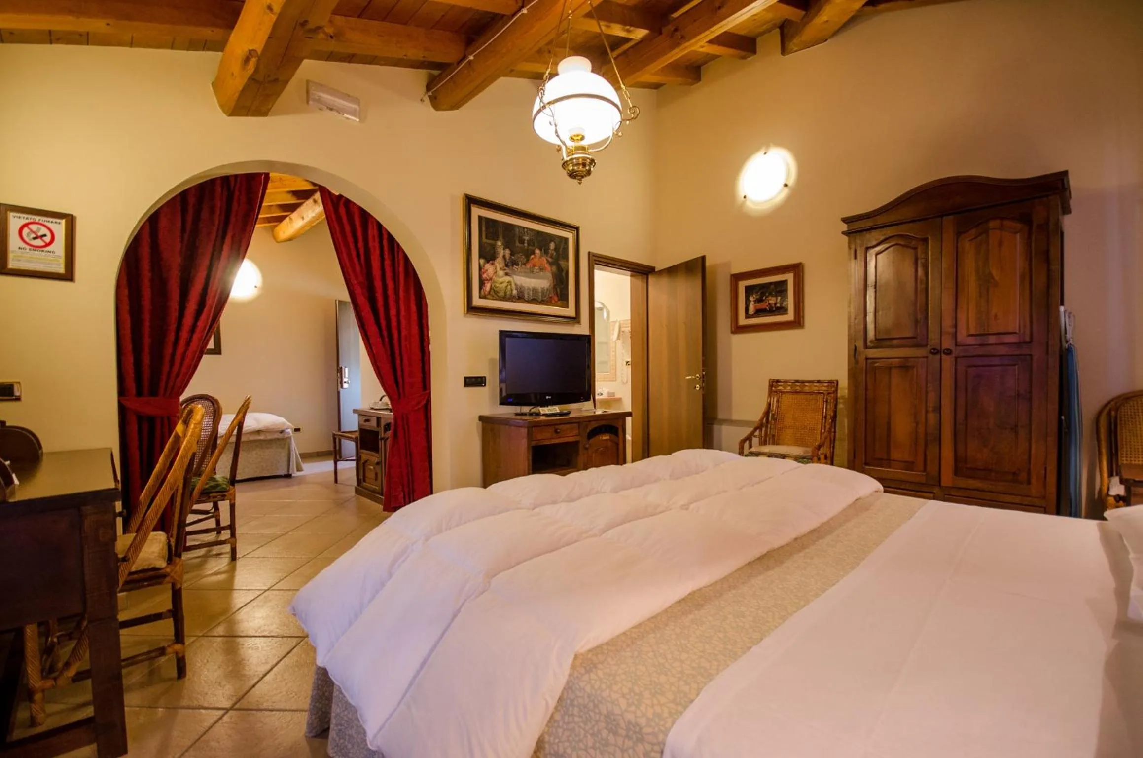 Bedroom, Bed in Hotel Corte Vecchia