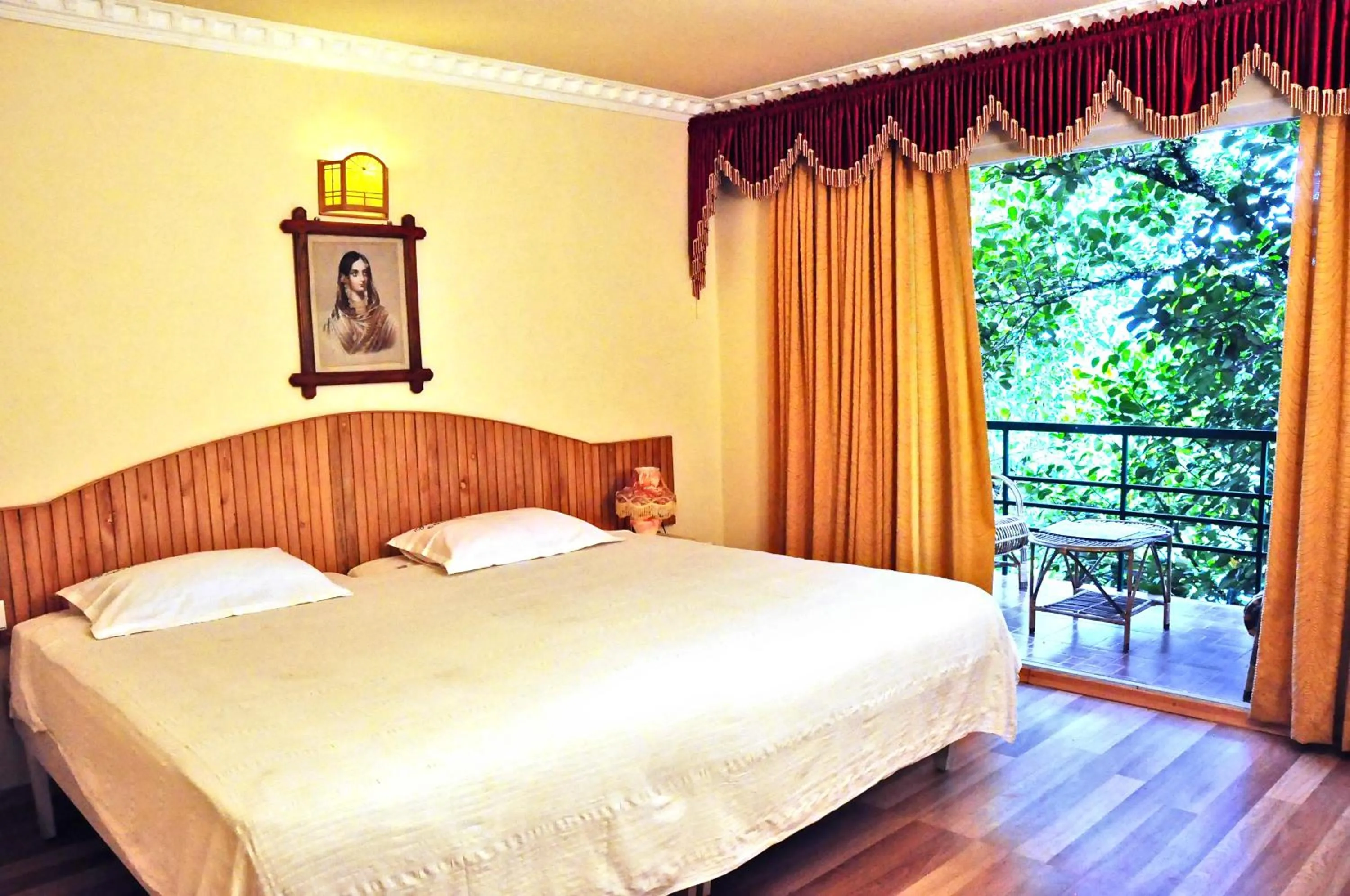Bed in Bellavista Resort Munnar