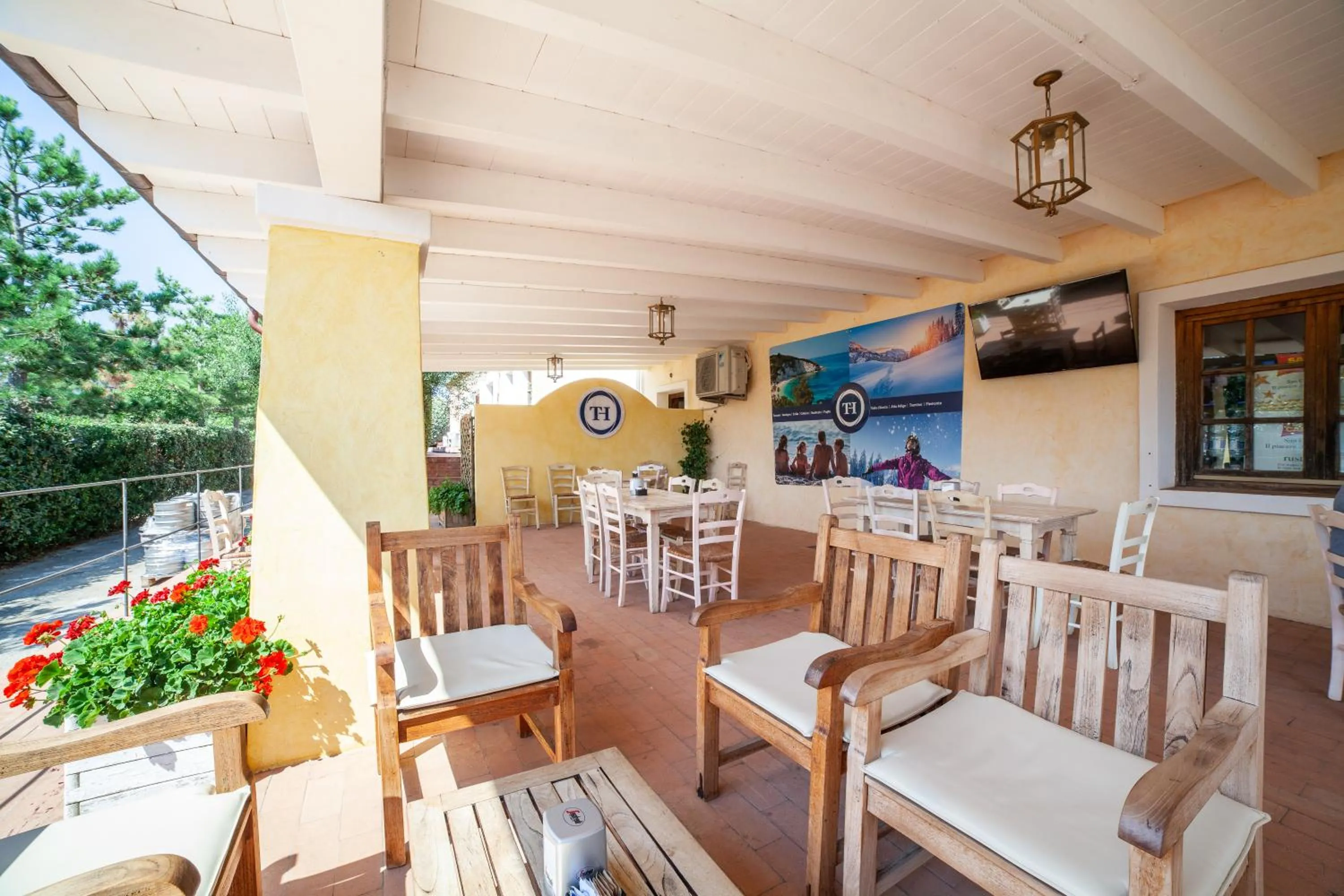 Lounge or bar in TH San Teodoro - Liscia Eldi Village