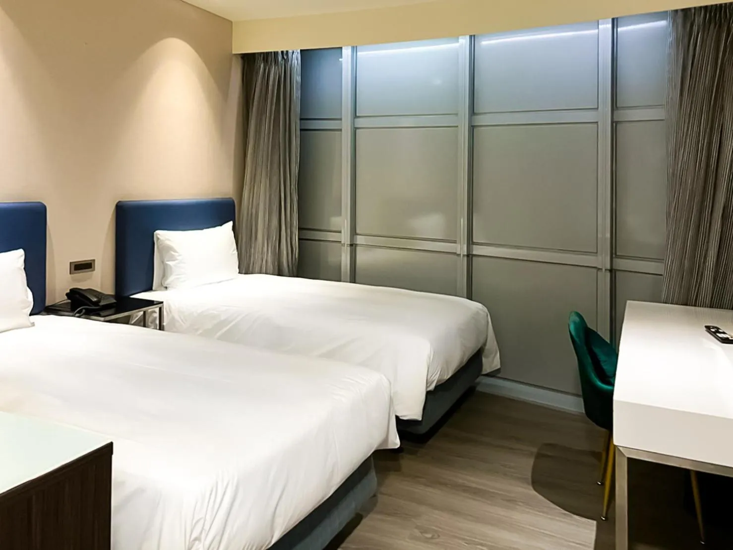 Bed in CHECK inn Taipei Xinyi