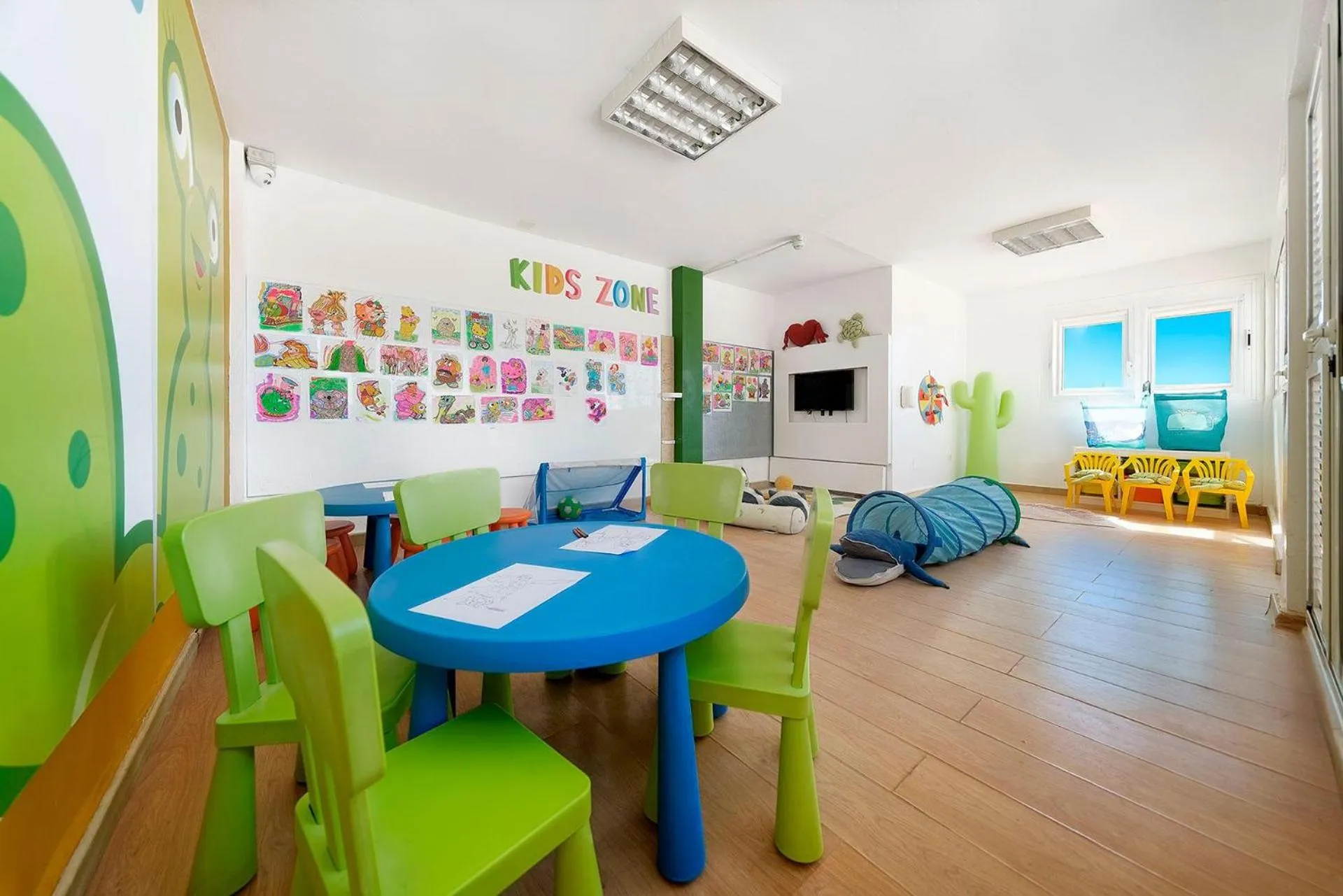 children in Servatur Altamadores