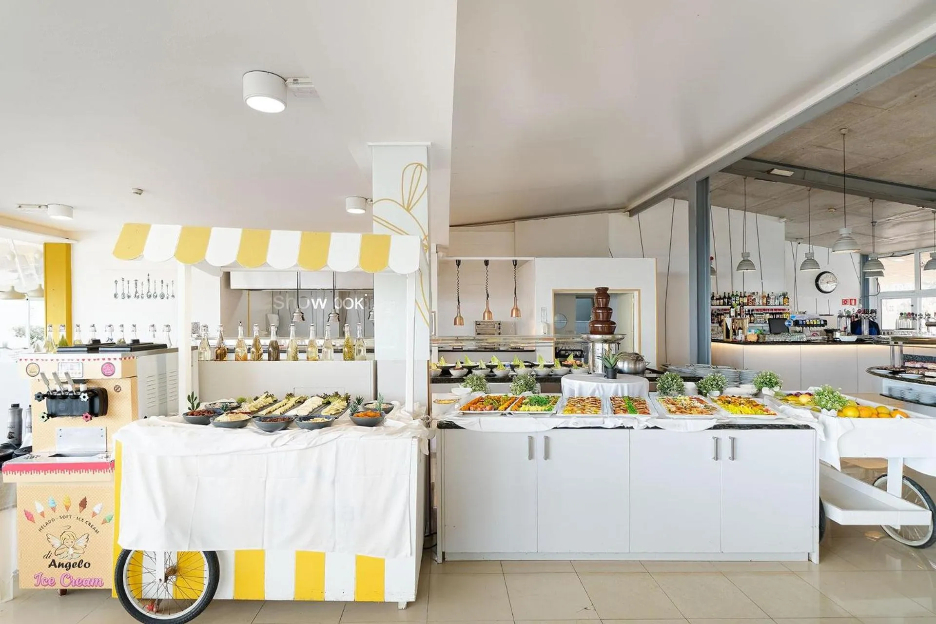 Restaurant/places to eat in Servatur Altamadores