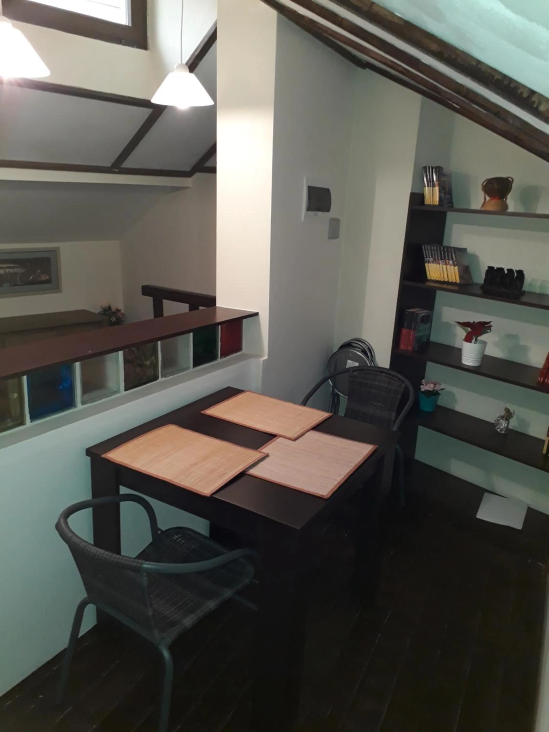 Kitchen or kitchenette in Motor House Unirii