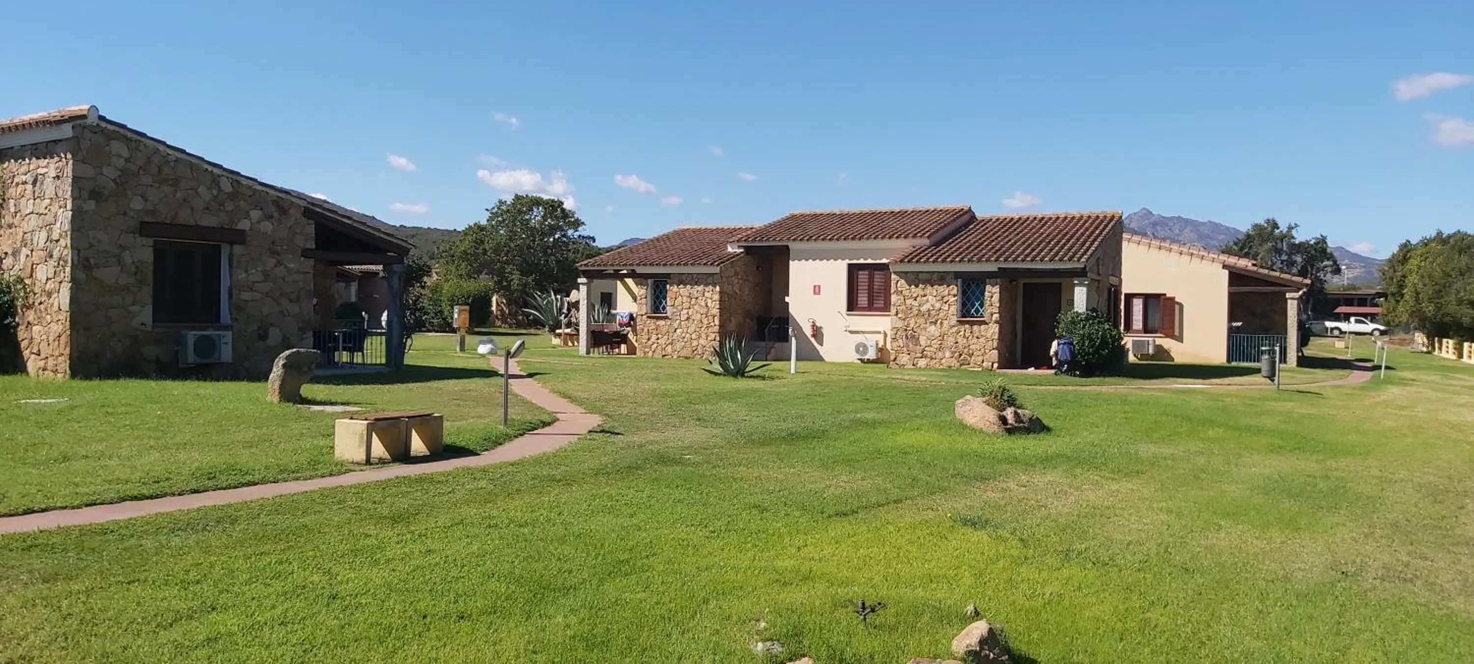 Property building in Li Suari Club Village