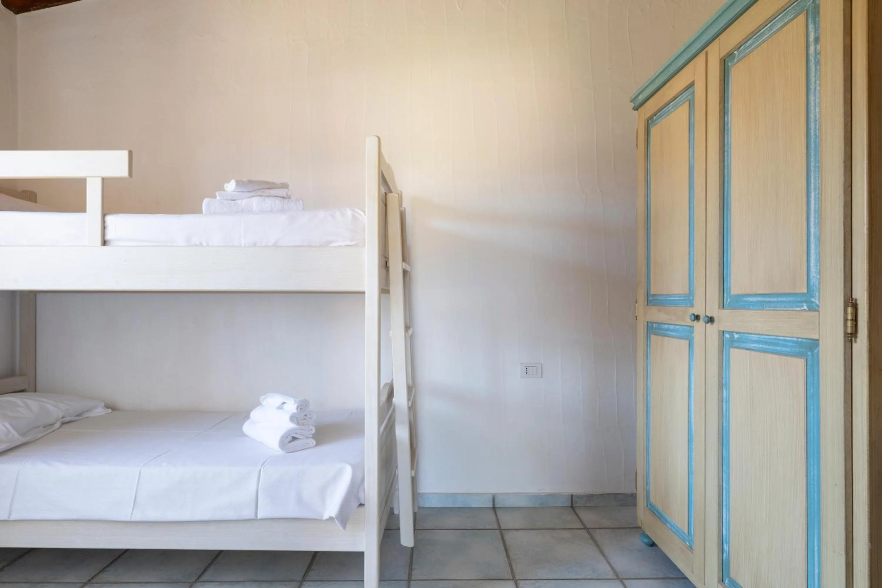 Bedroom, Bed in Li Suari Club Village