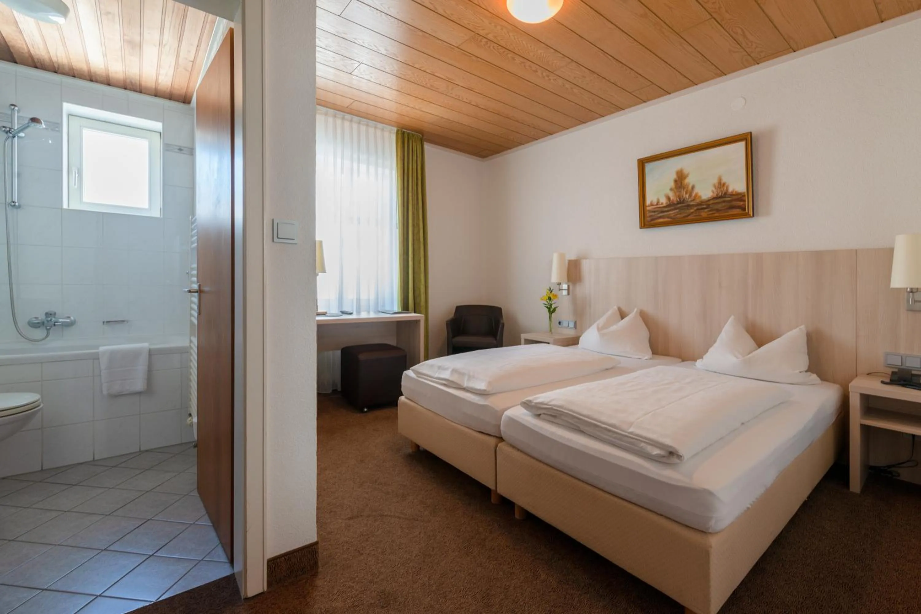 Bed in Gasthof & Hotel Goldene Krone