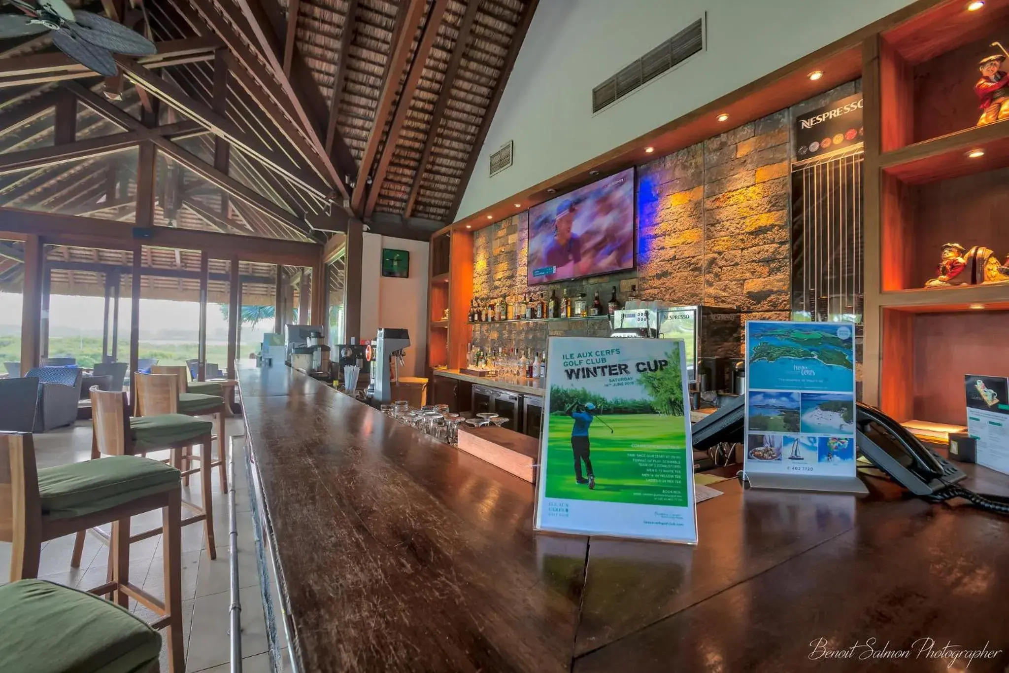 Restaurant/places to eat in Bubble Lodge Ile aux Cerfs Island Restaurant/places to eat in Bubble Lodge Ile aux Cerfs Island