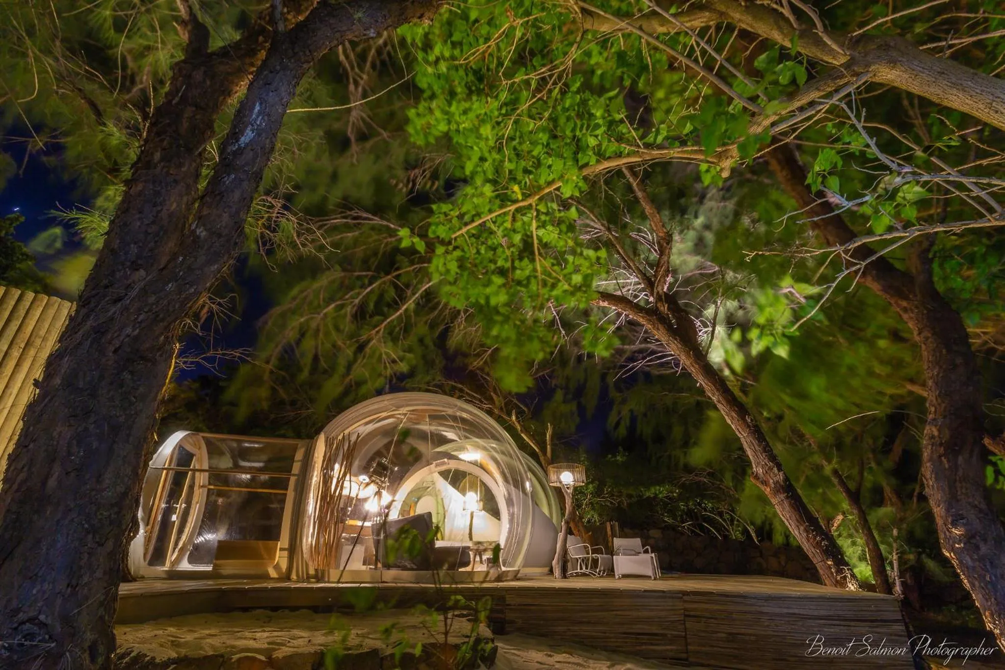 Night in Bubble Lodge Ile aux Cerfs Island