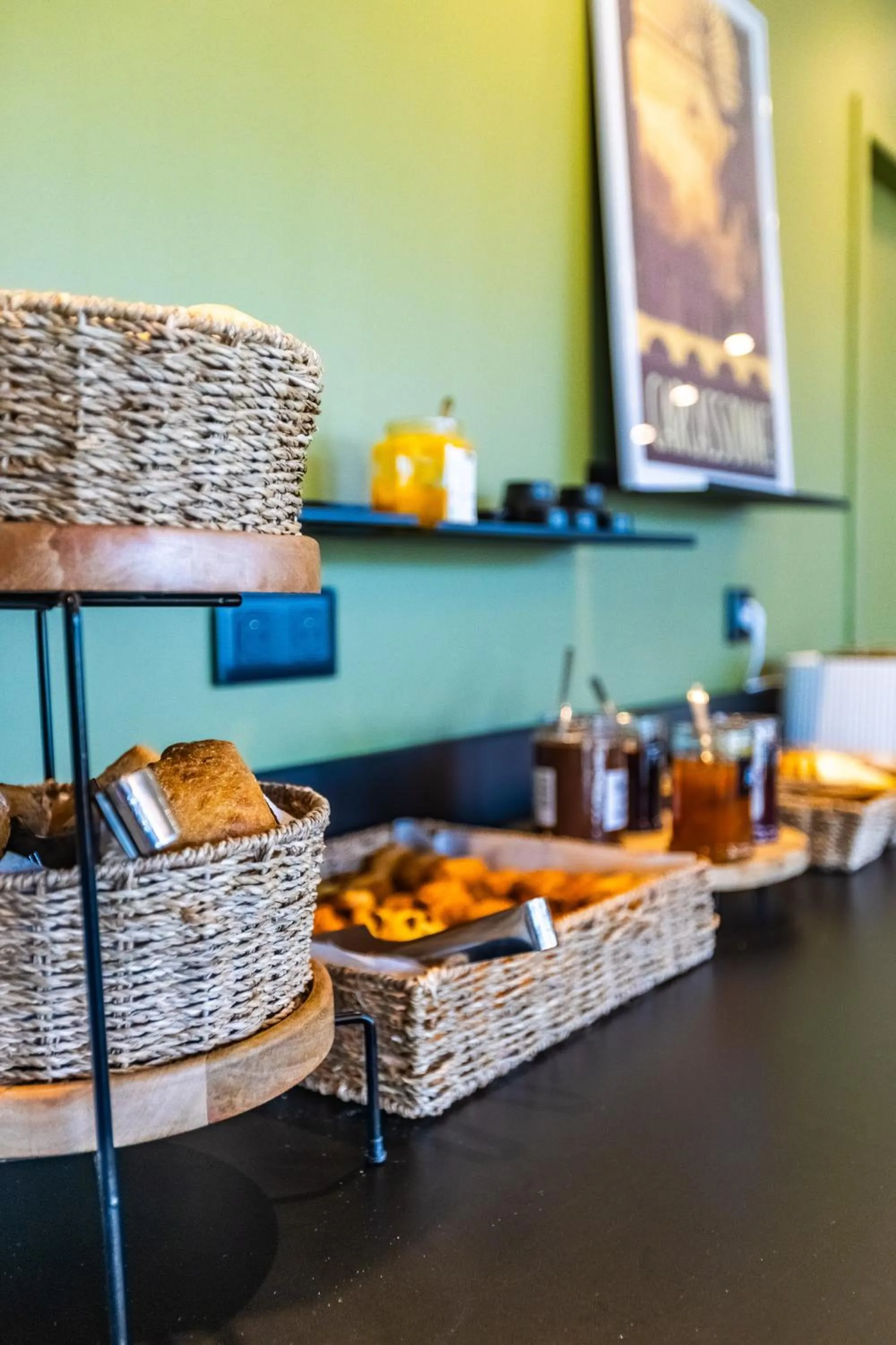 Food and drinks in Hôtel Pont Rouge , Carcassonne