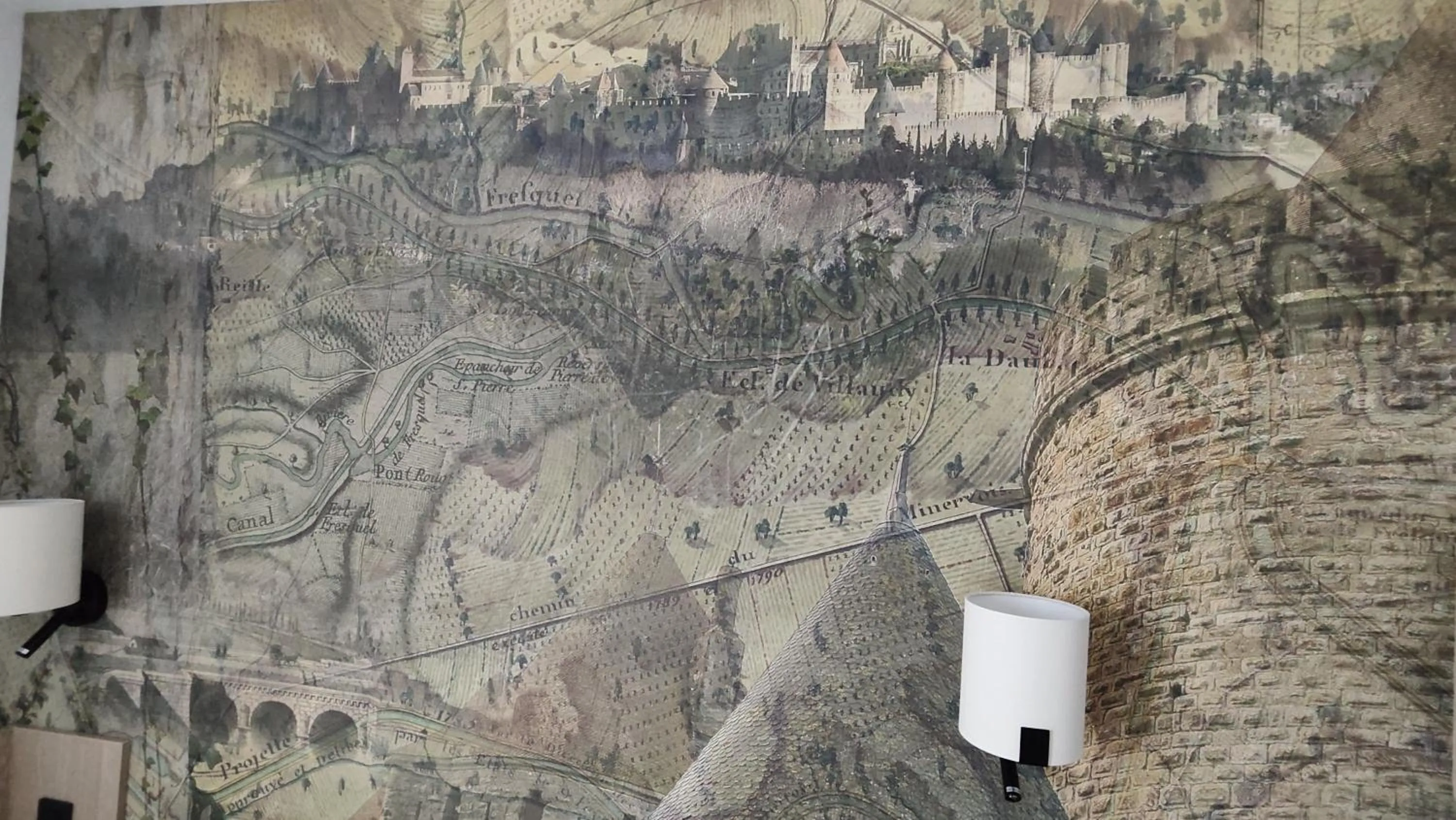 Decorative detail in Hôtel Pont Rouge , Carcassonne