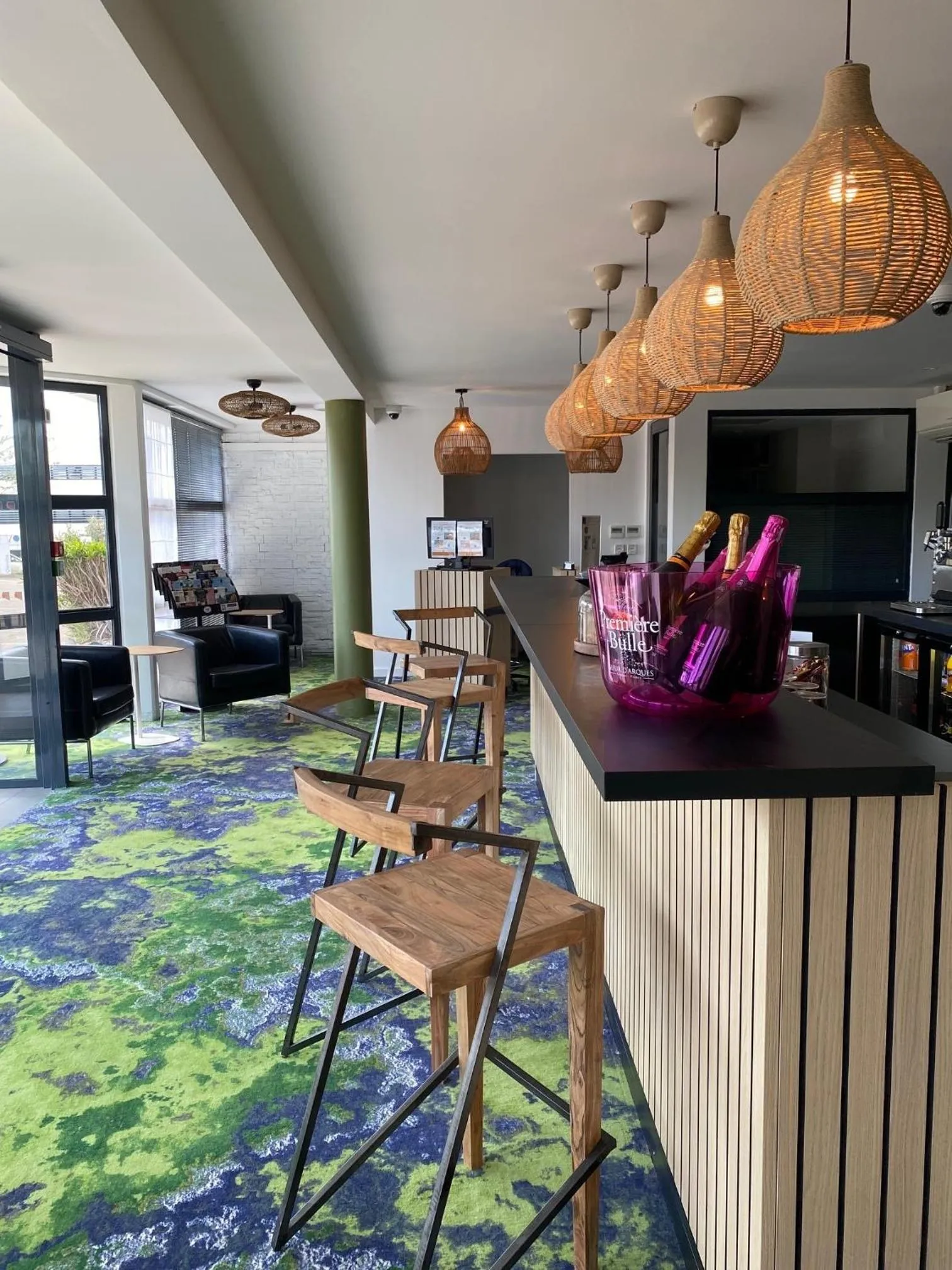 Restaurant/places to eat in Hôtel Pont Rouge , Carcassonne