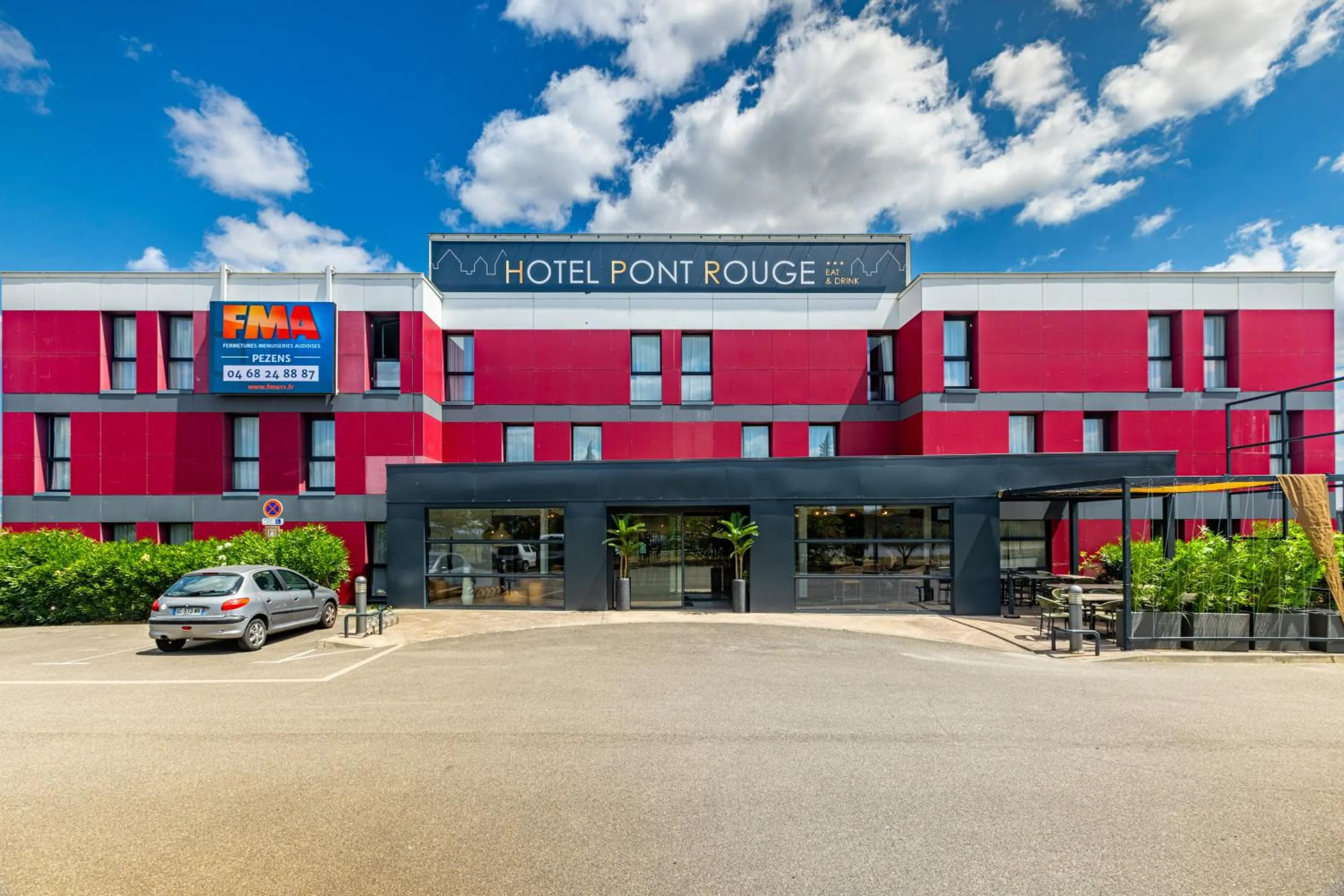Property building in Hôtel Pont Rouge , Carcassonne