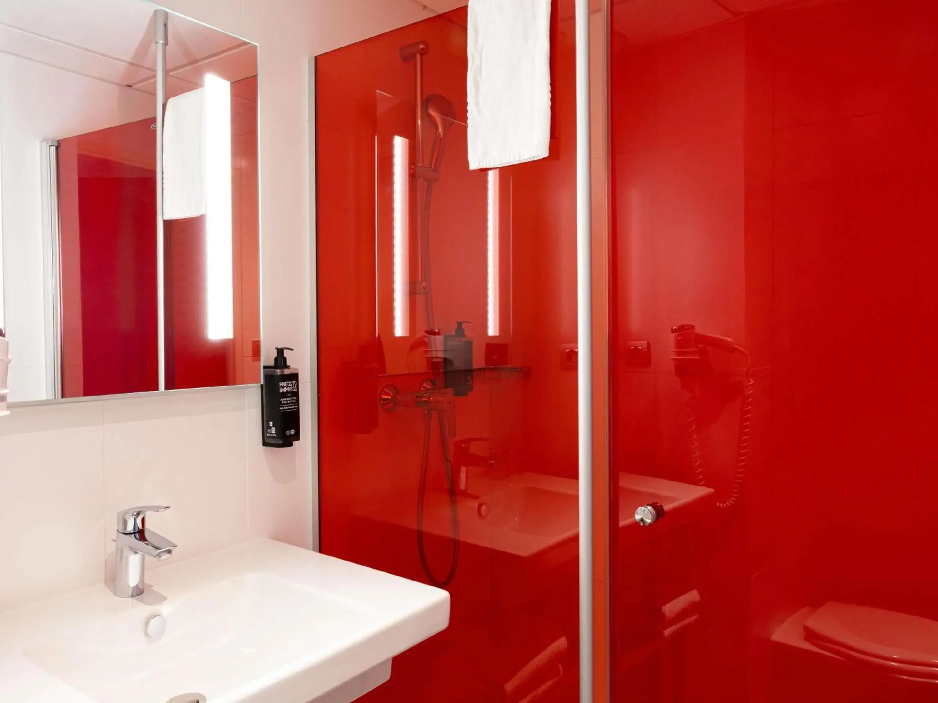 Bedroom in ibis Styles Toulouse Cite Espace Bedroom in ibis Styles Toulouse Cite Espace