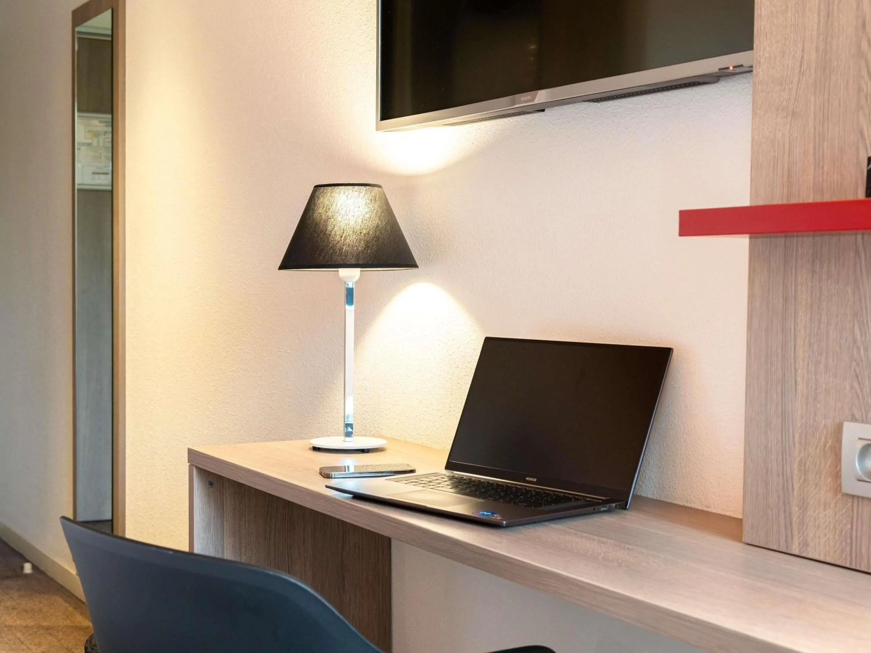 Bedroom in ibis Styles Toulouse Cite Espace