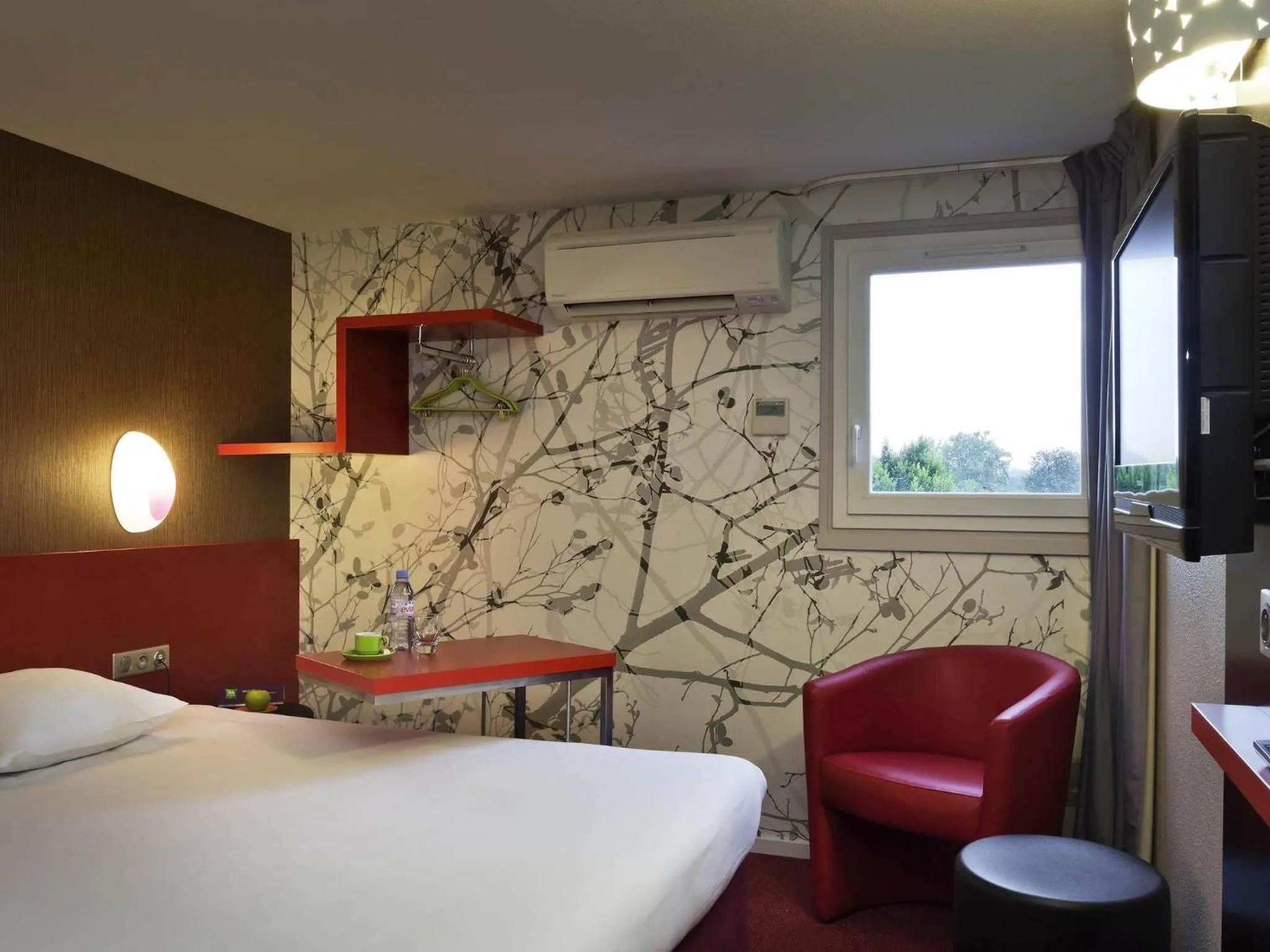 Bedroom, Bed in ibis Styles Périgueux Trélissac