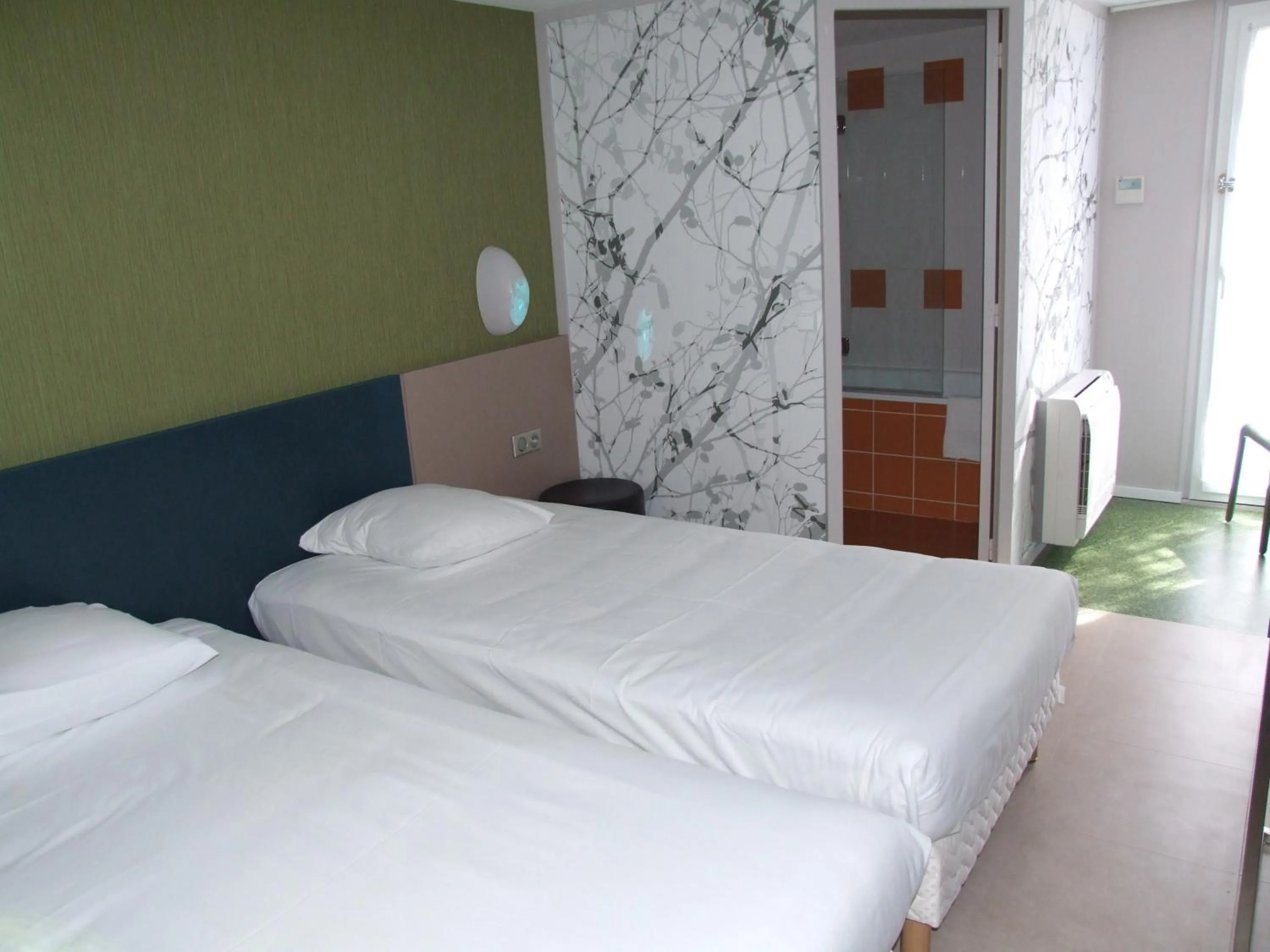 Photo of the whole room, Bed in ibis Styles Périgueux Trélissac