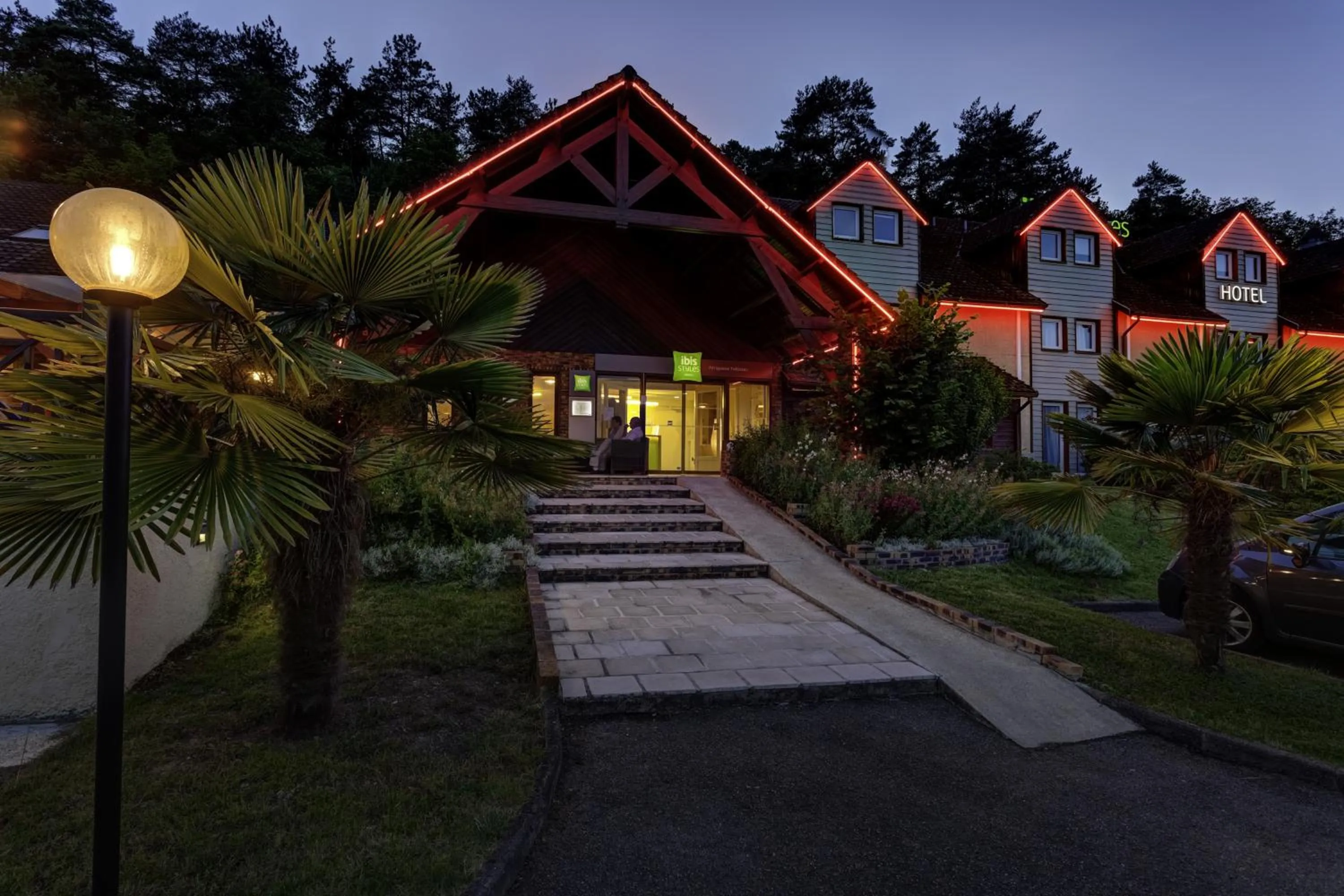 Facade/entrance in ibis Styles Périgueux Trélissac
