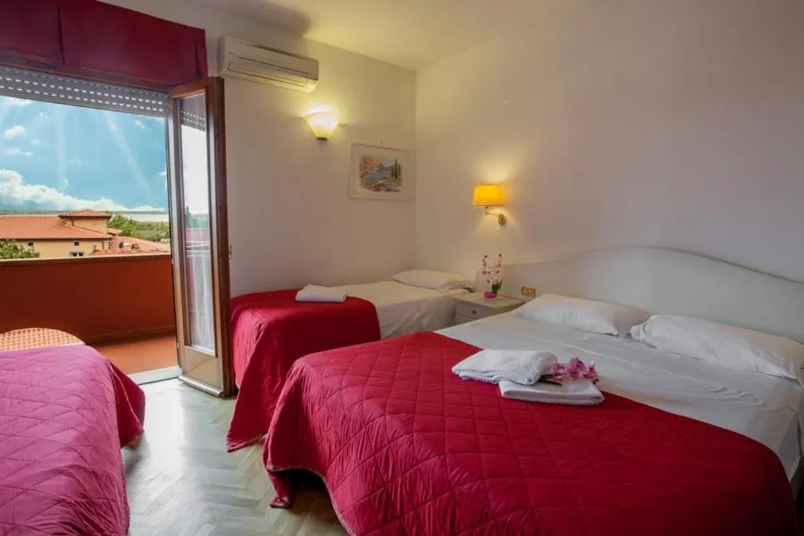 Bed in Hotel Le Rotonde