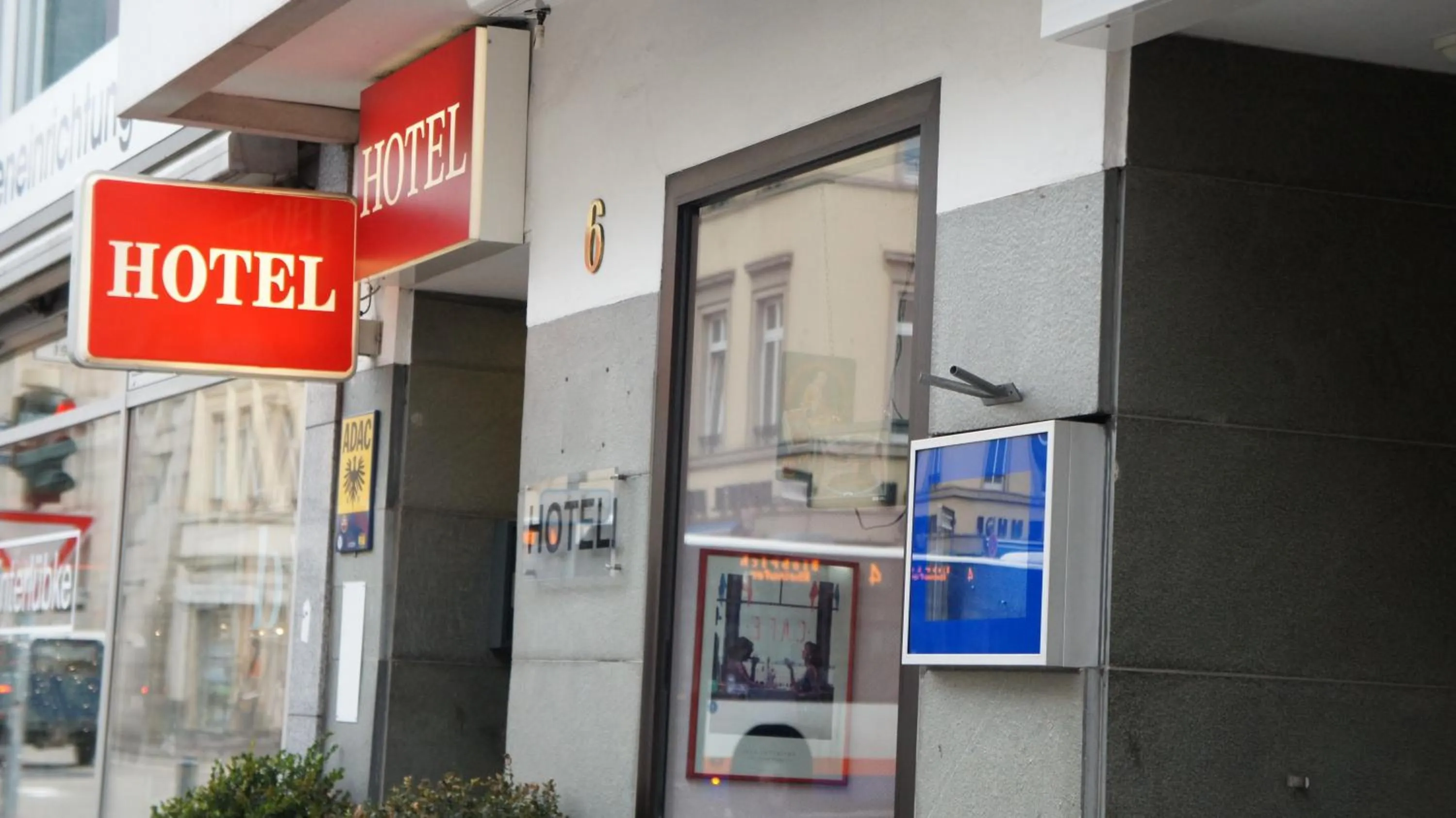 Facade/entrance in Hotel Jägerhof