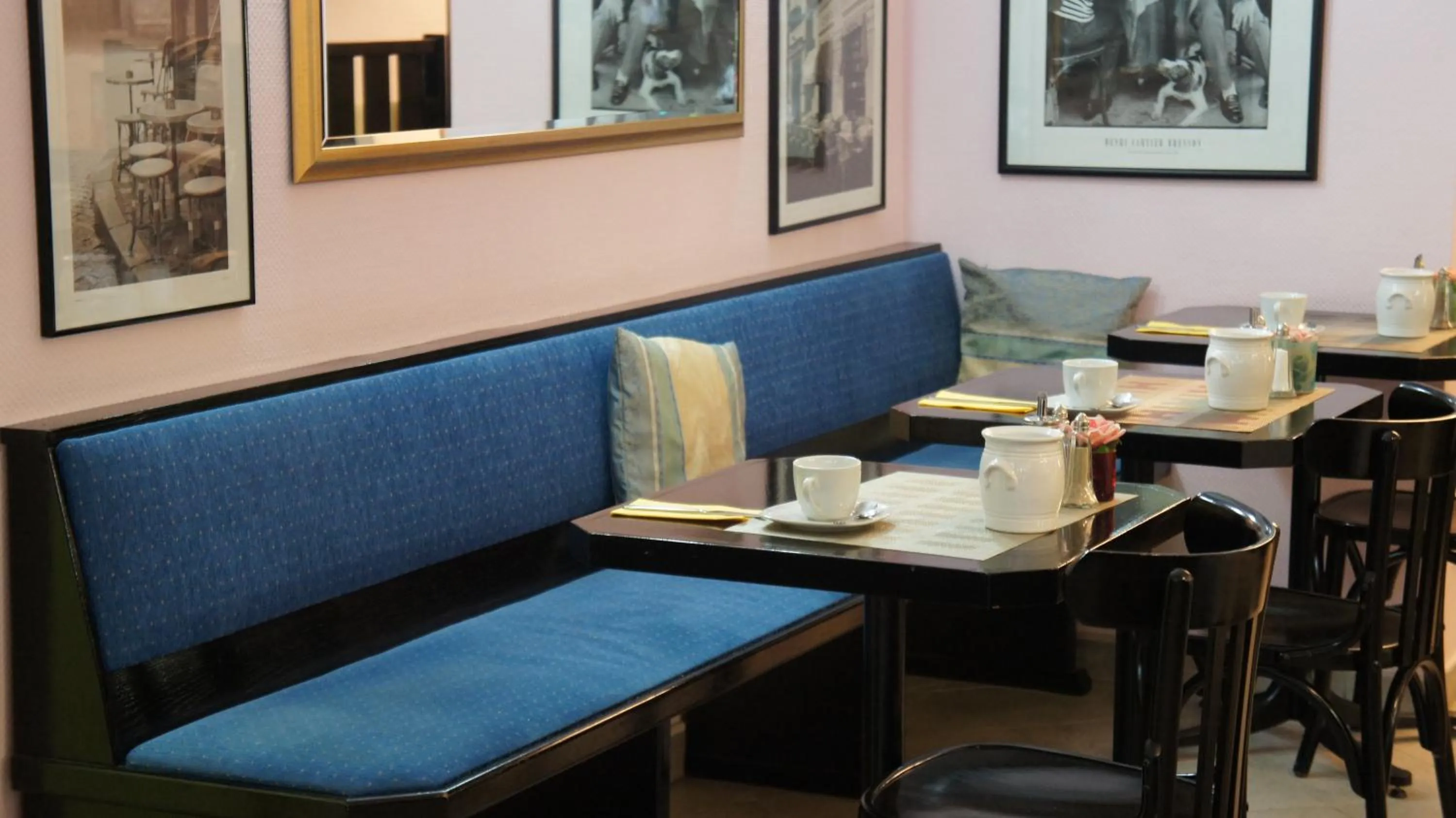 Restaurant/places to eat in Hotel Jägerhof