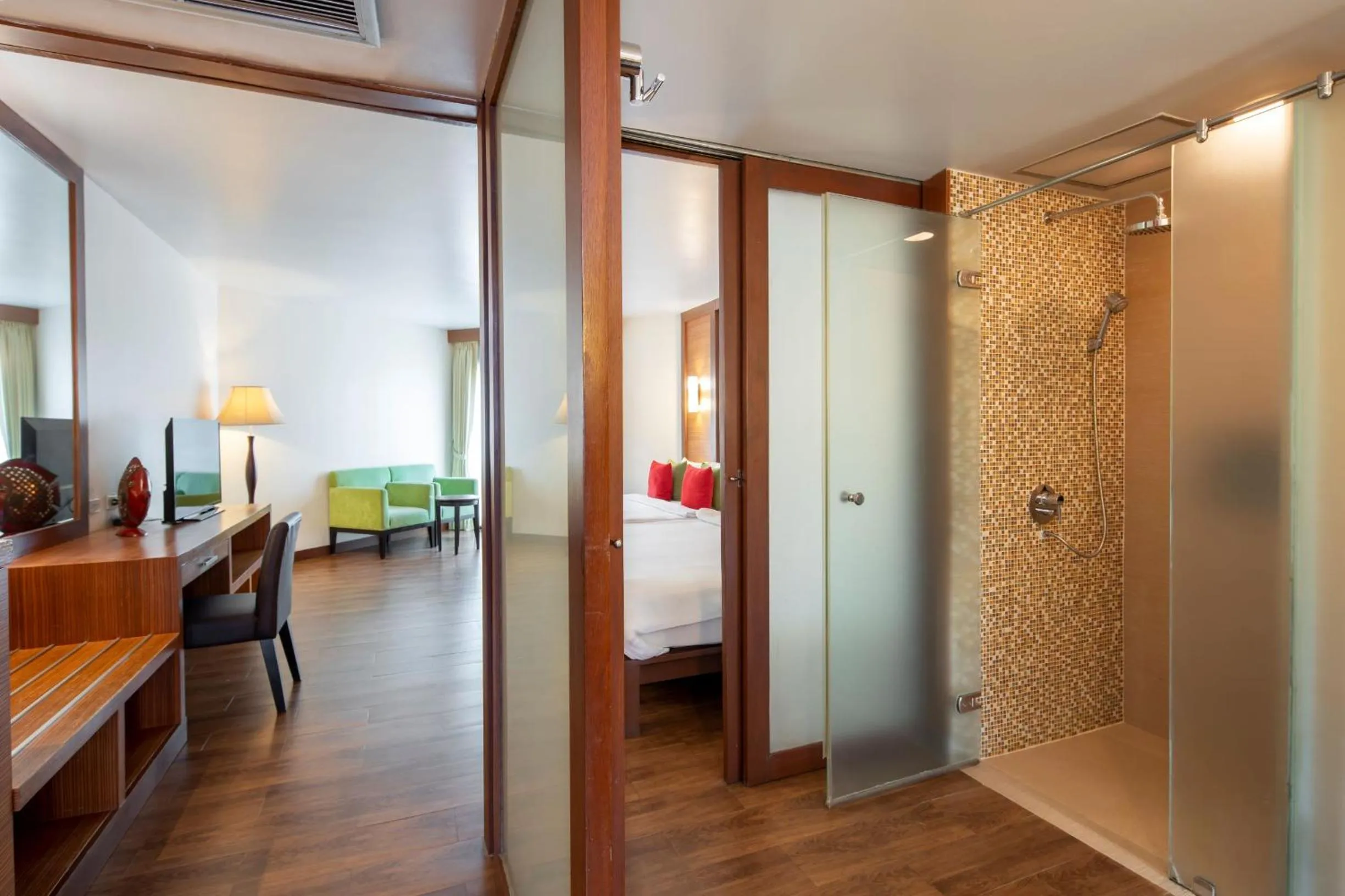 Photo of the whole room, Bed in Samed Pavilion Resort