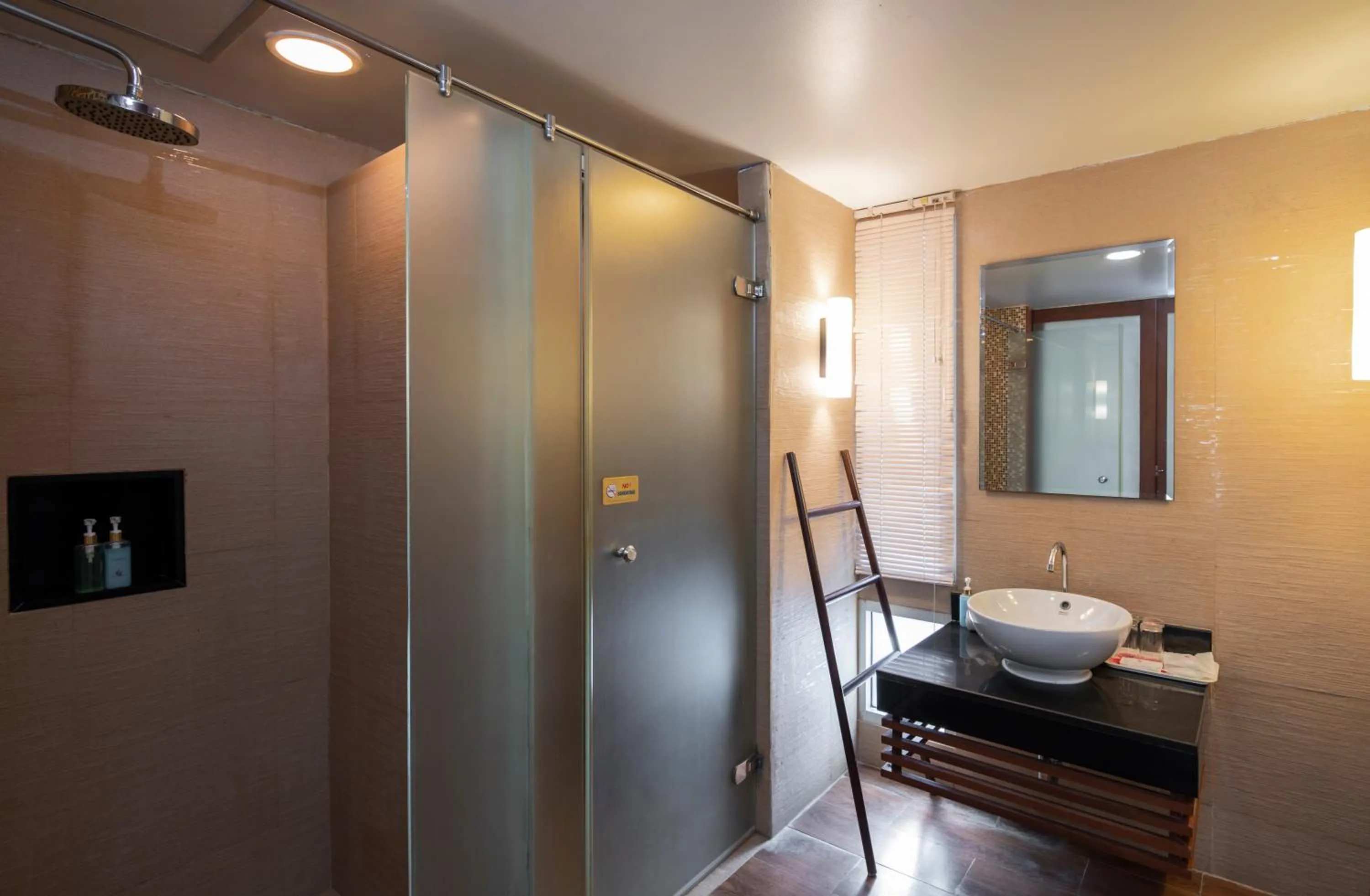 Bathroom in Samed Pavilion Resort