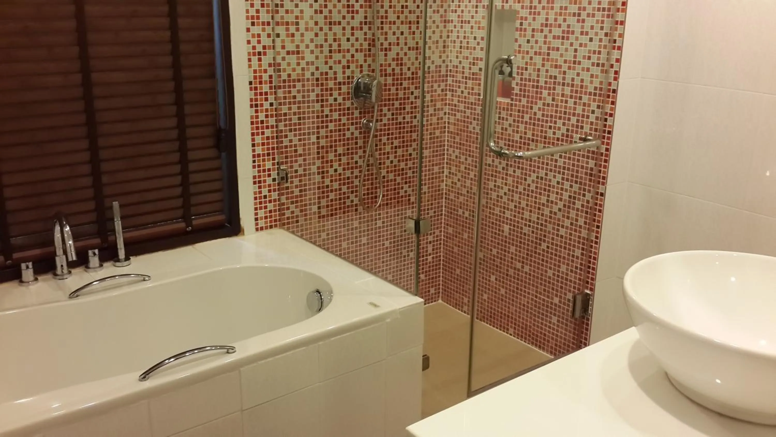 Bathroom in Samed Pavilion Resort