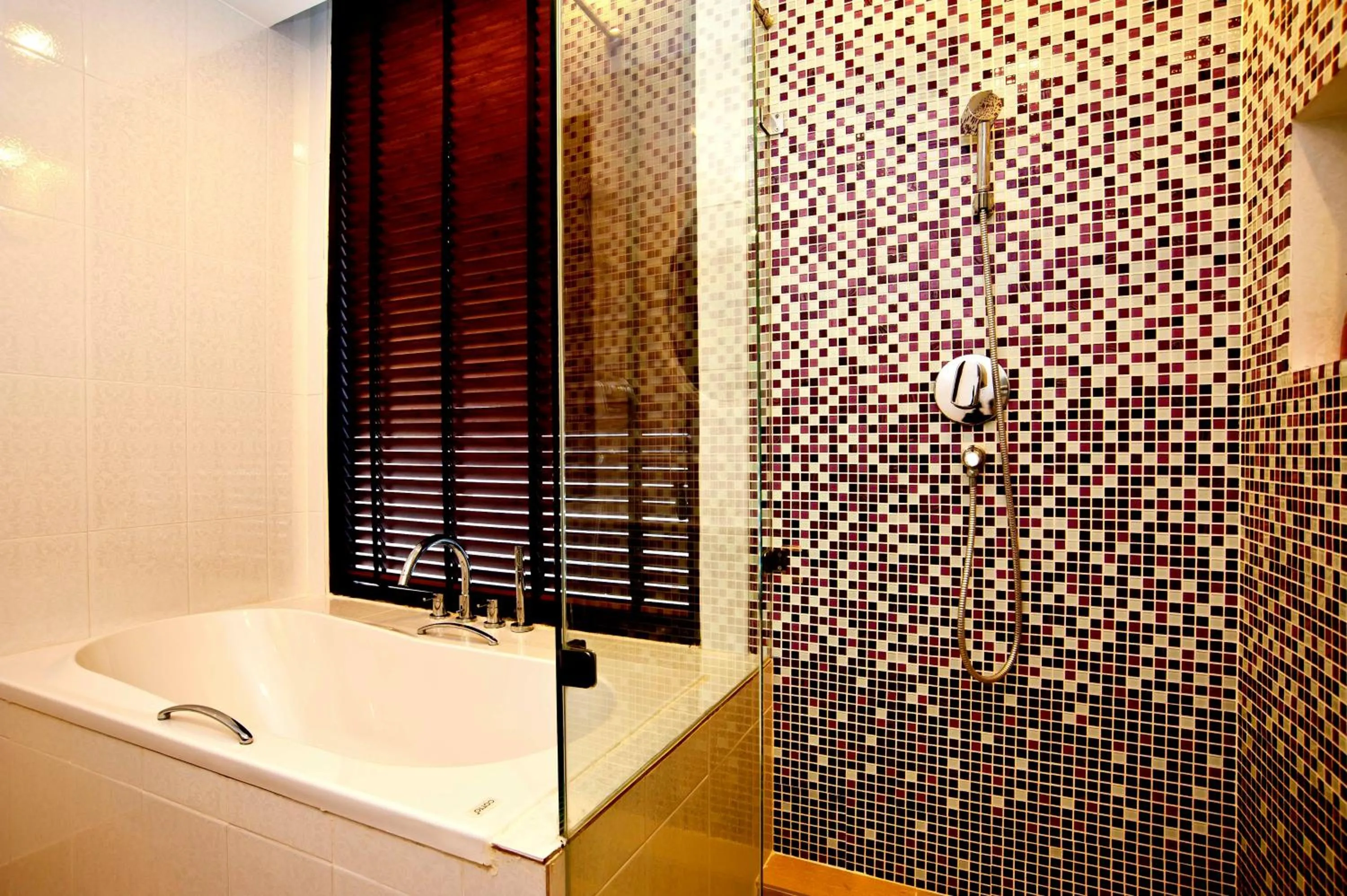 Bathroom in Samed Pavilion Resort