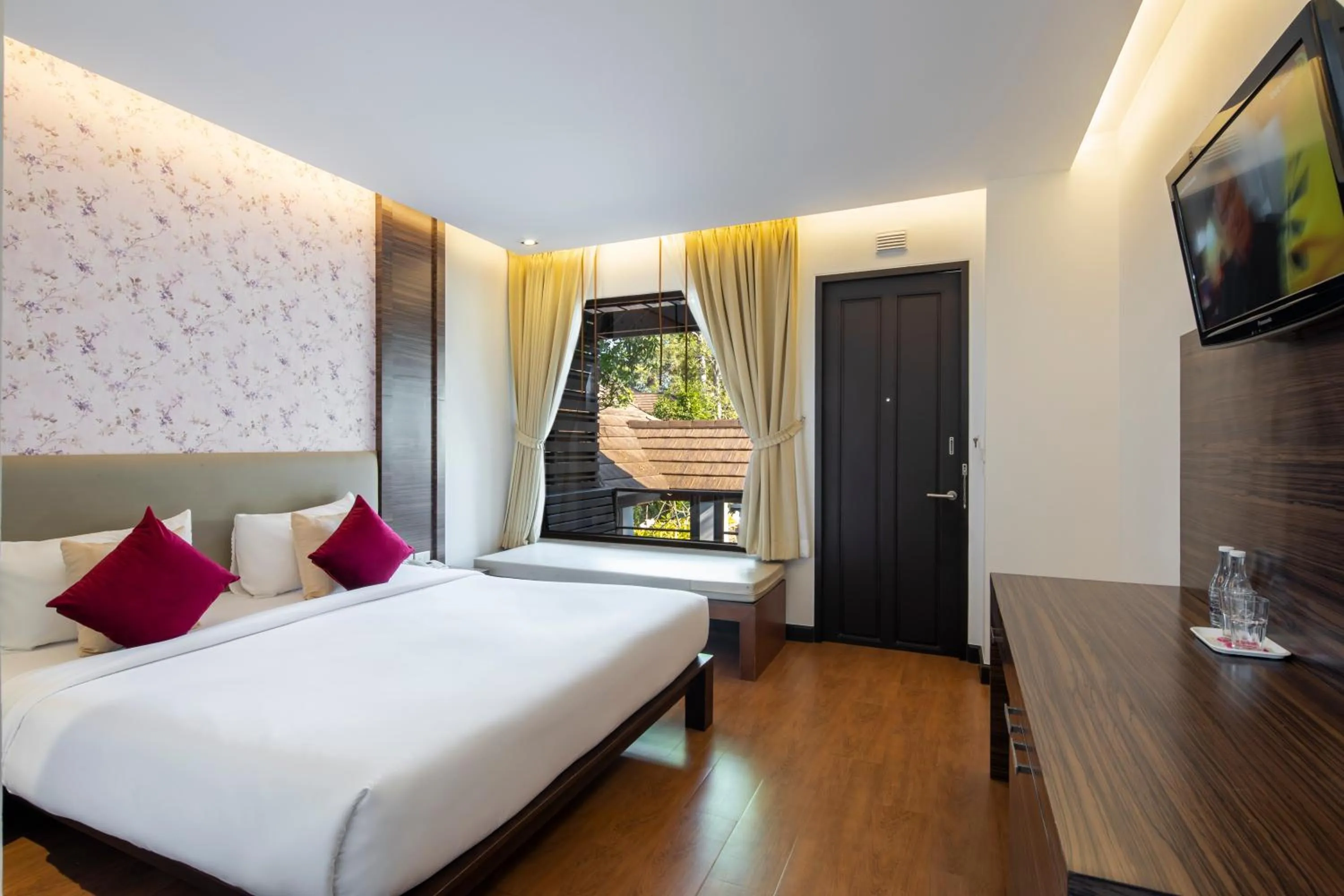 Photo of the whole room, Bed in Samed Pavilion Resort