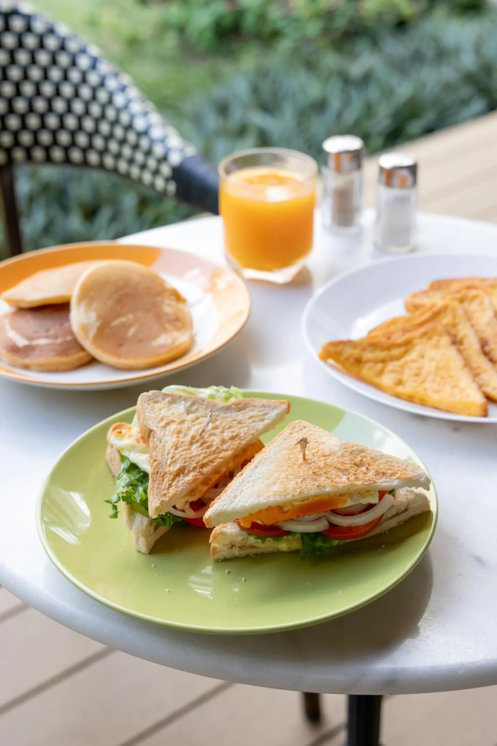 Breakfast in Penpark Place