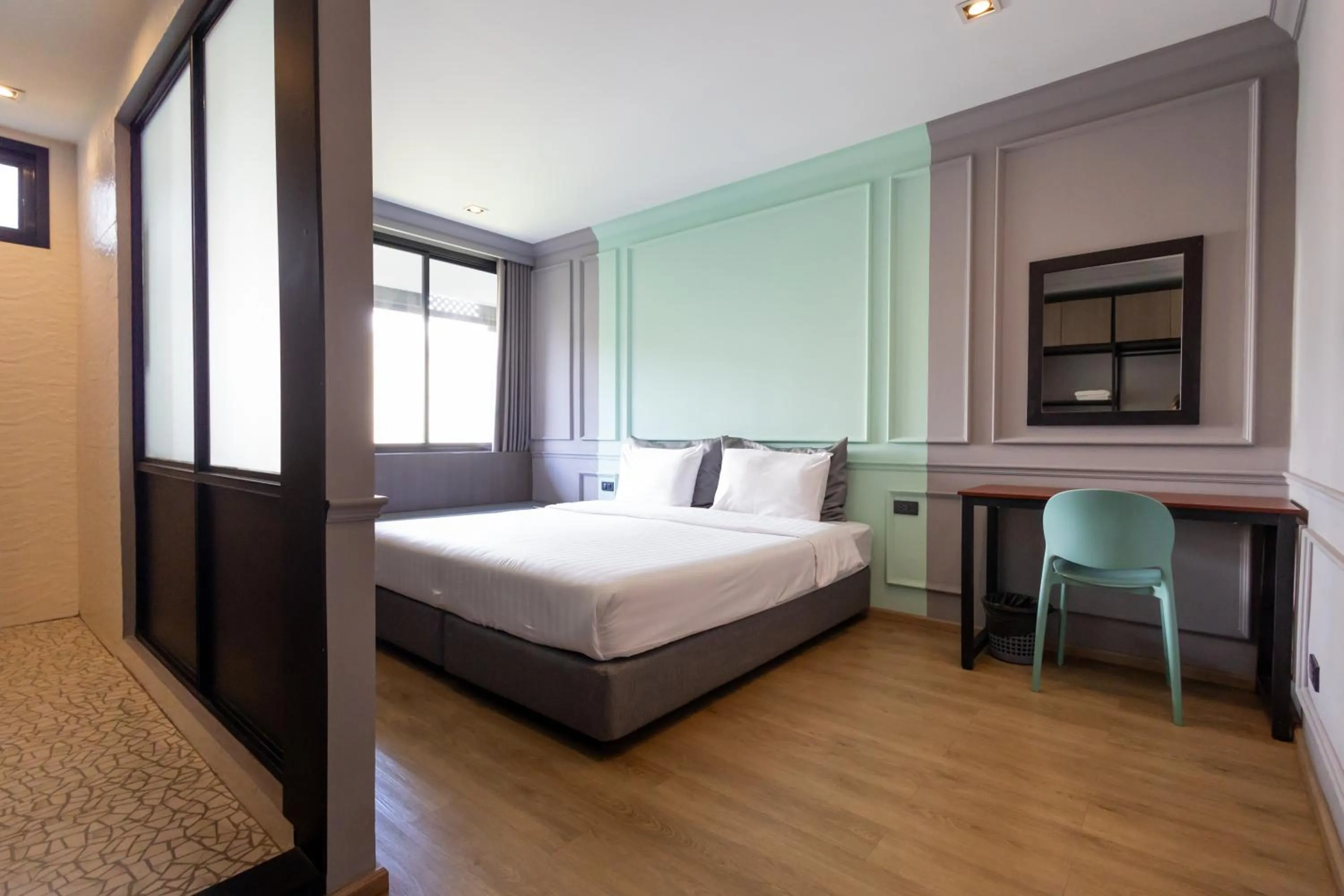 Photo of the whole room, Bed in Penpark Place