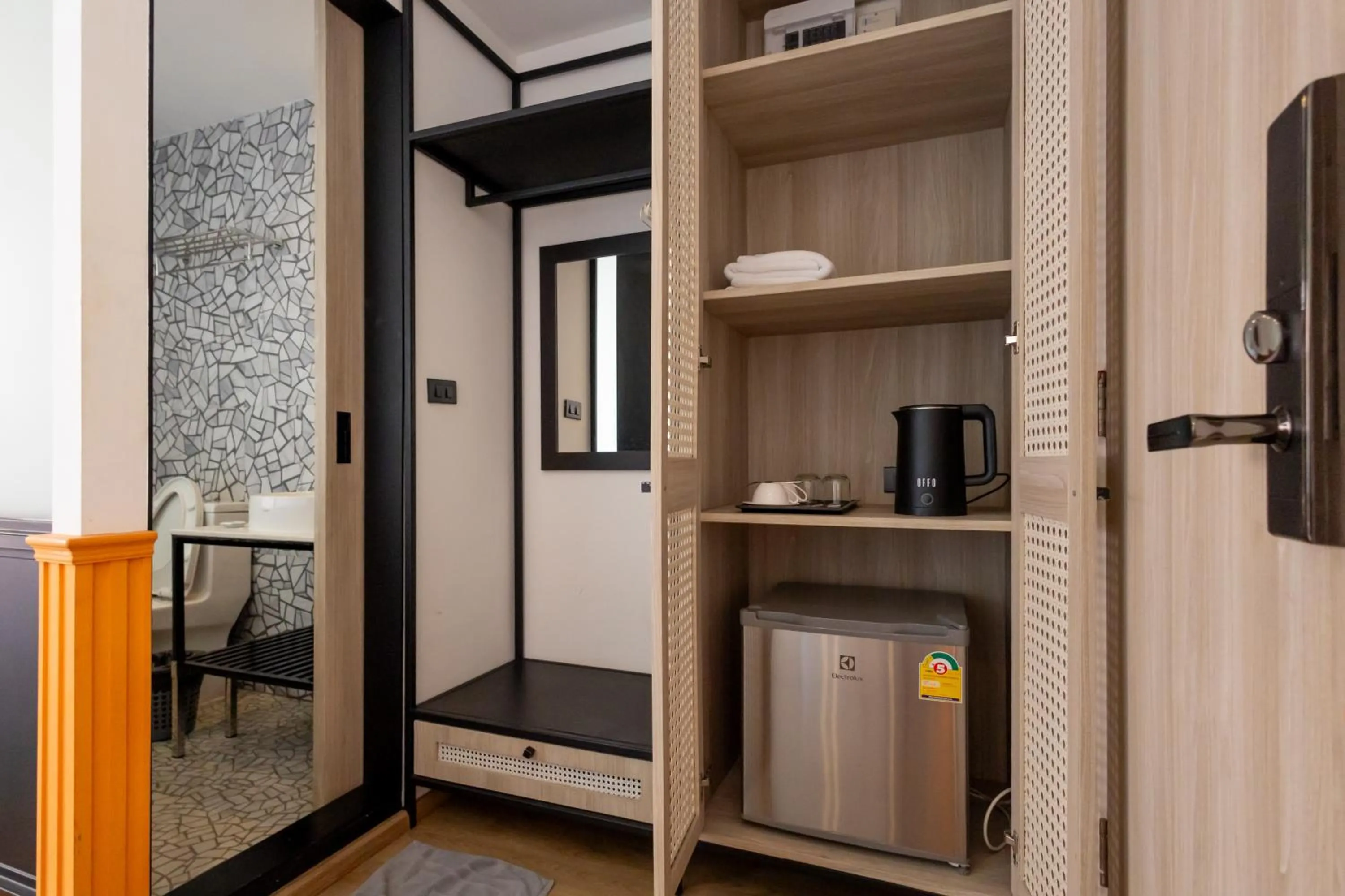 Coffee/tea facilities in Penpark Place