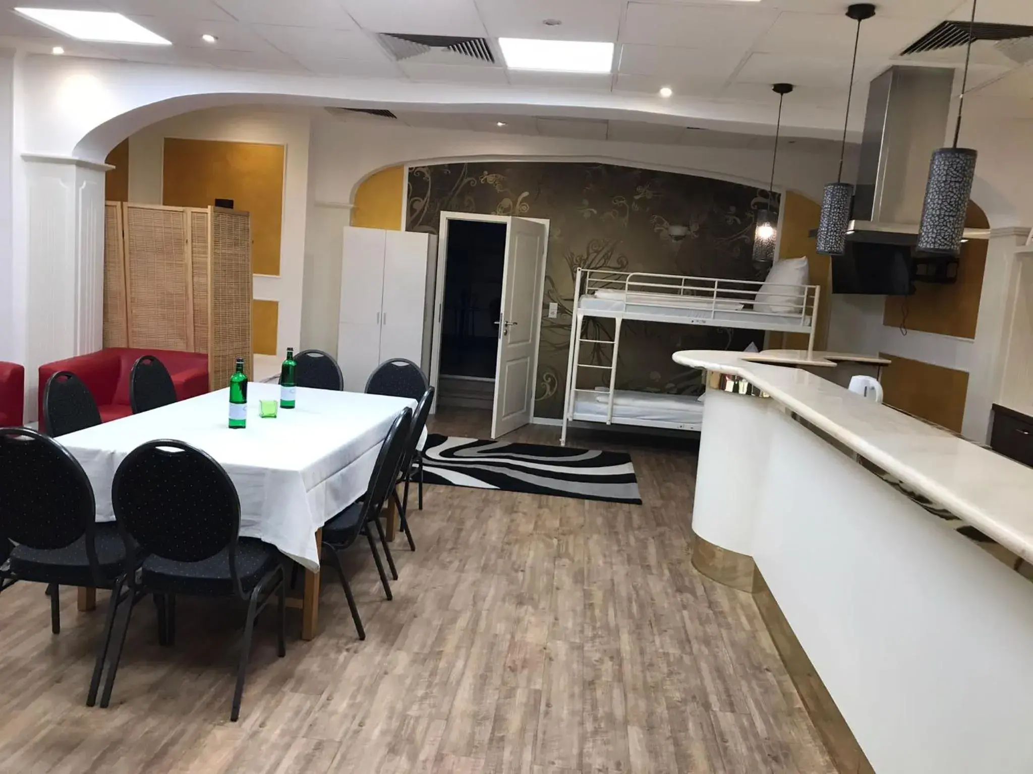 Photo of the whole room in Hotel Glockengasse Photo of the whole room in Hotel Glockengasse