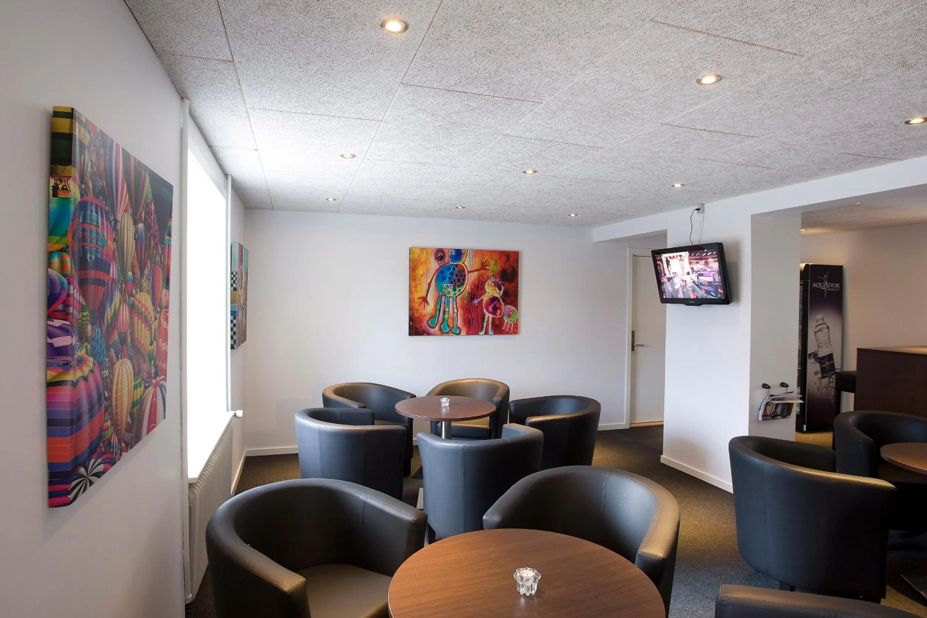 Communal lounge/ TV room in Billum Kro