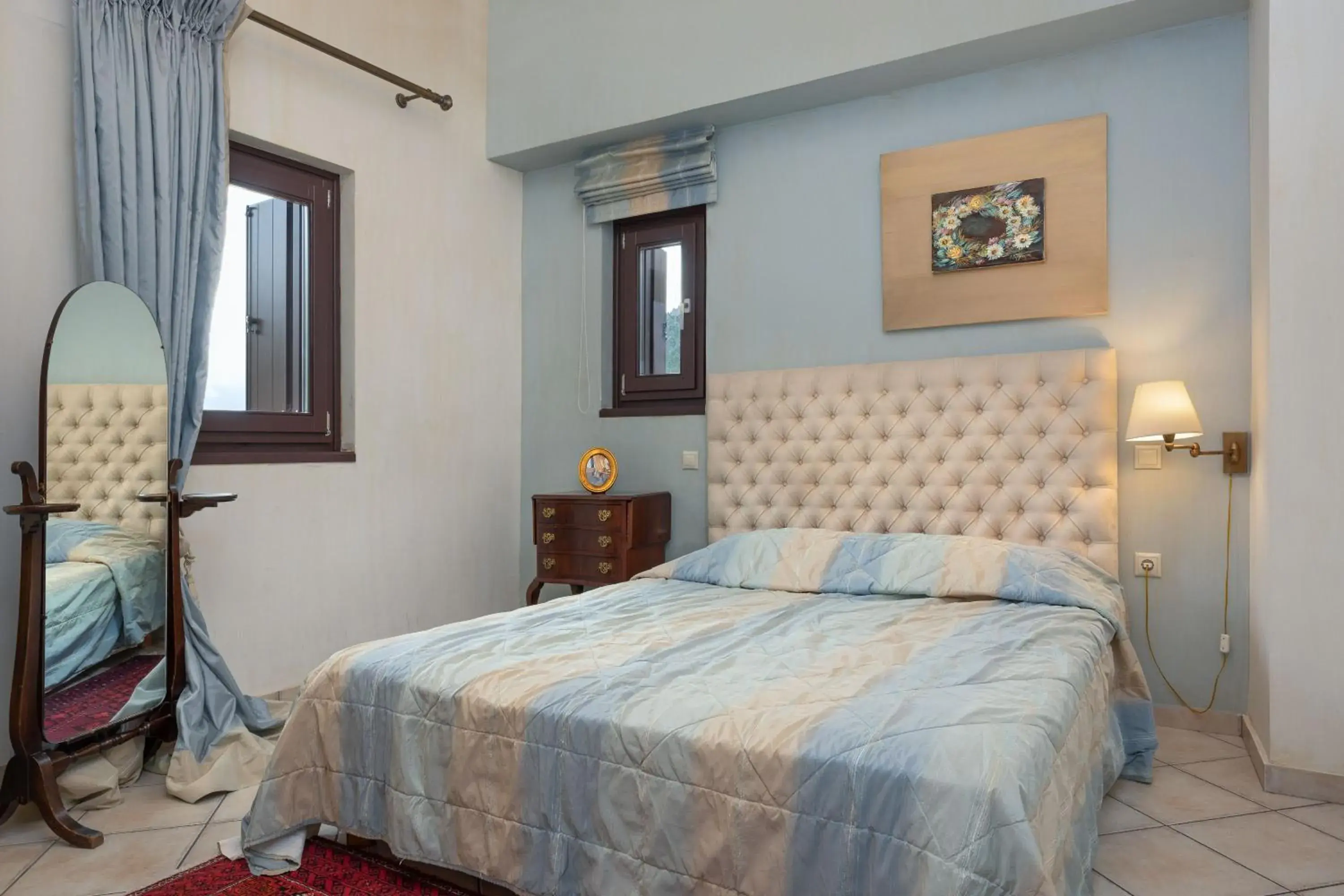 Bed in Ostra Menalon Luxury Suites Bed in Ostra Menalon Luxury Suites