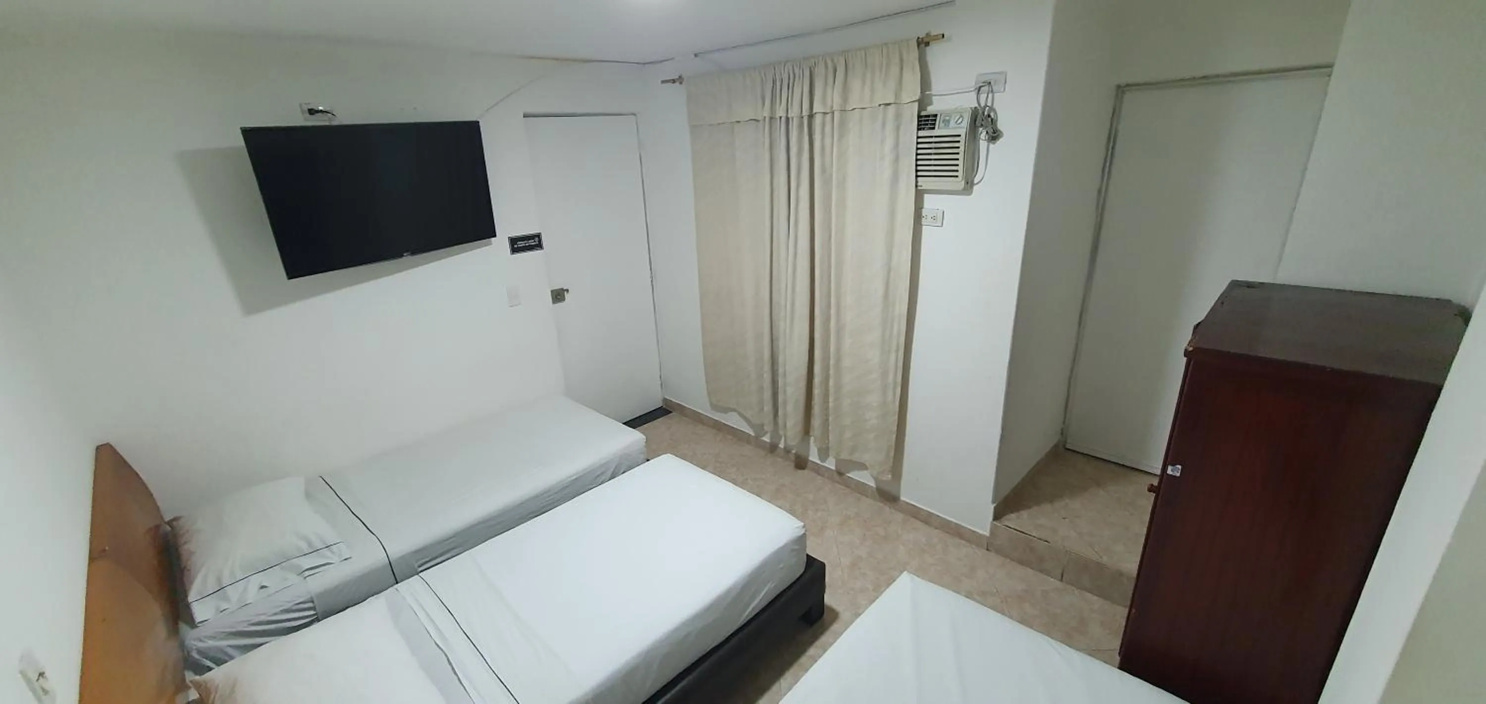 Photo of the whole room, Bed in Hotel Gran Imperio