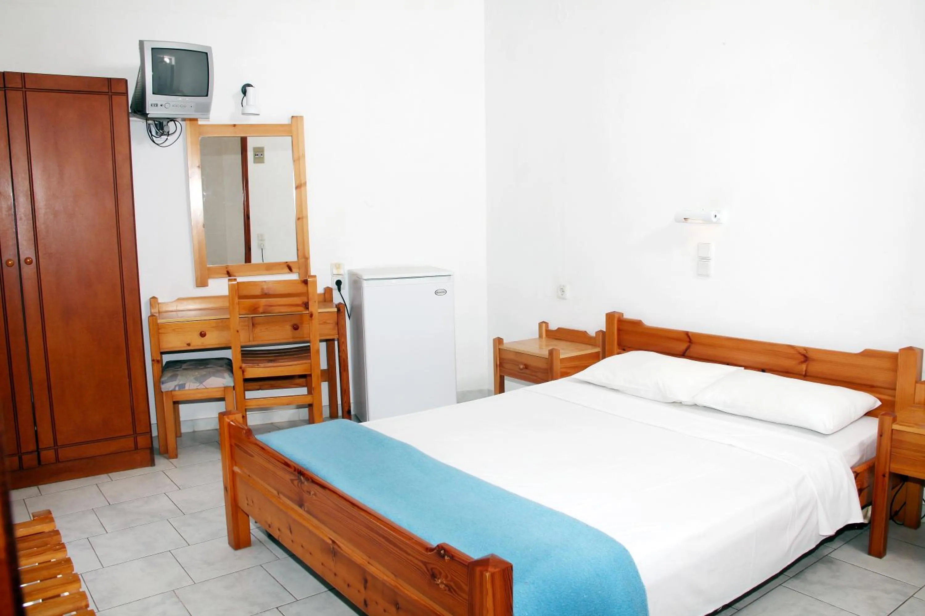 Bedroom, Bed in Hotel Thisvi