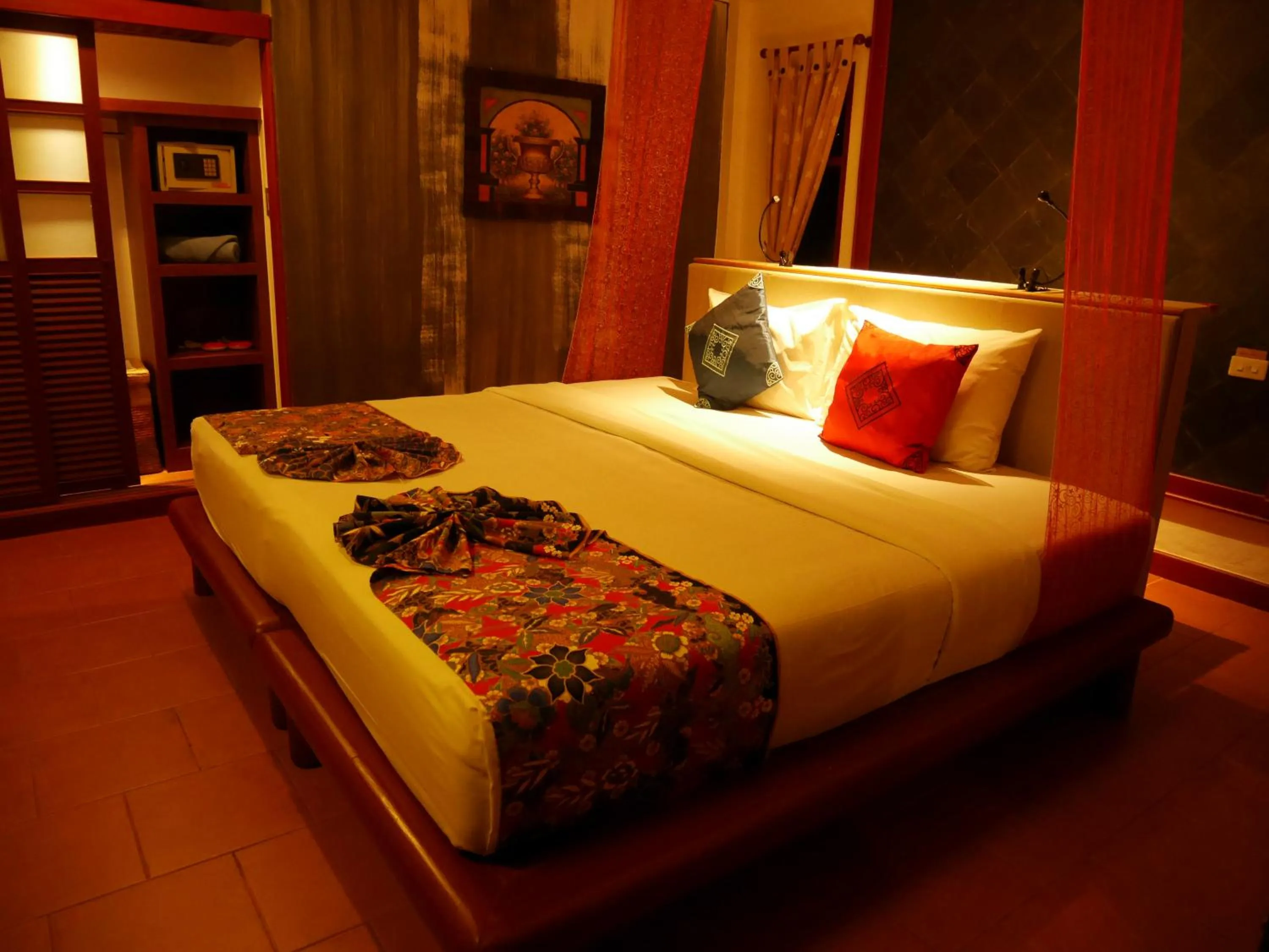 Photo of the whole room, Bed in Bangtao Beach Chalet Resort