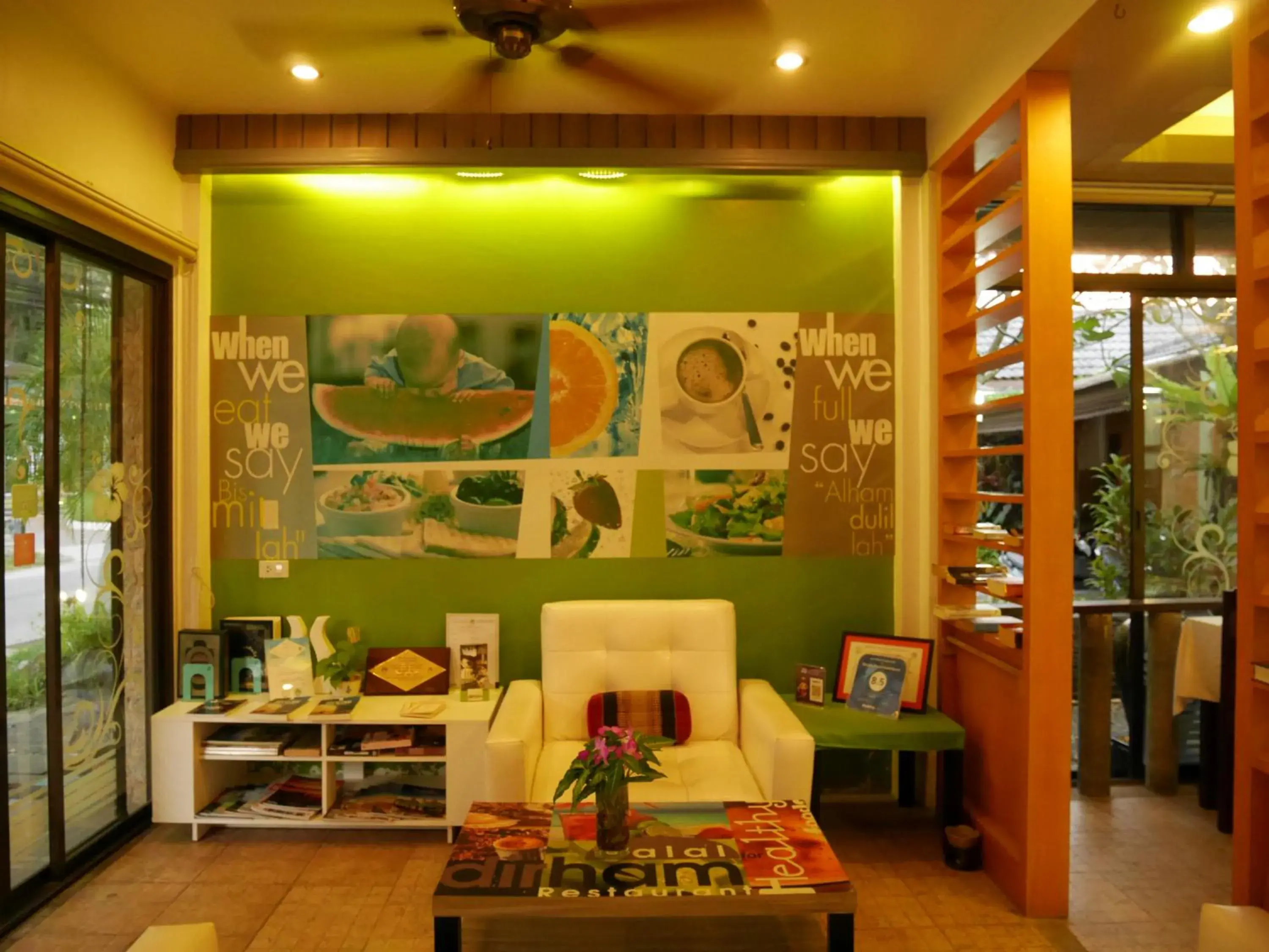 Restaurant/places to eat in Bangtao Beach Chalet Resort Restaurant/places to eat in Bangtao Beach Chalet Resort