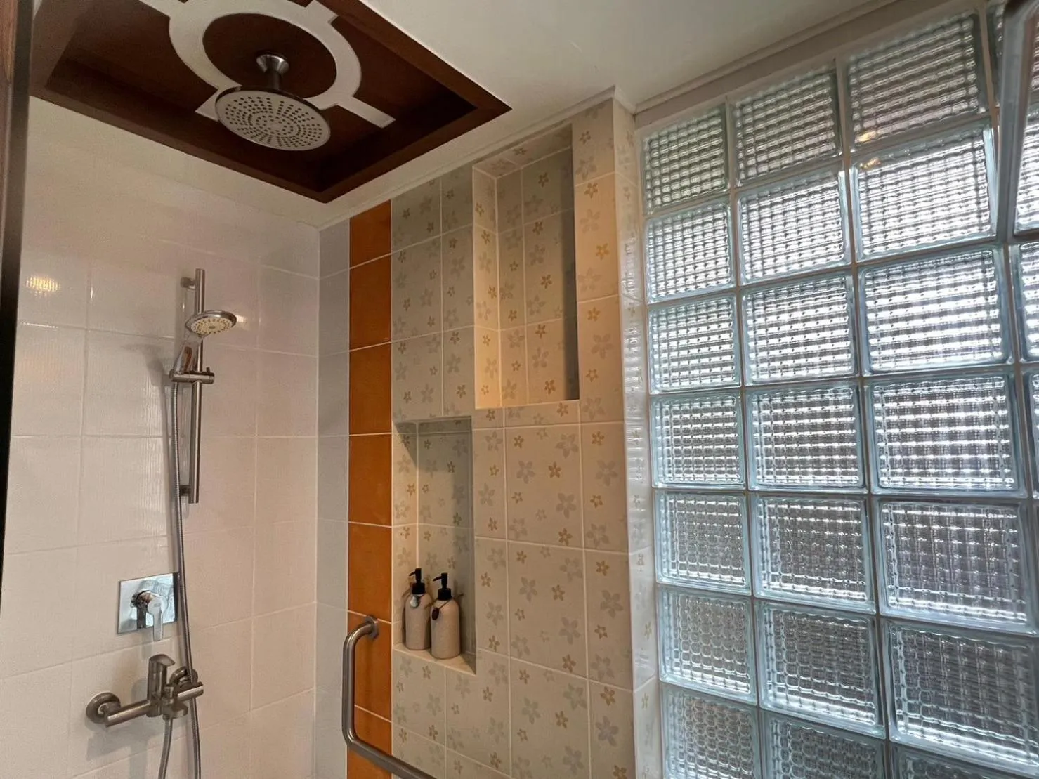 Shower in Bangtao Beach Chalet Resort