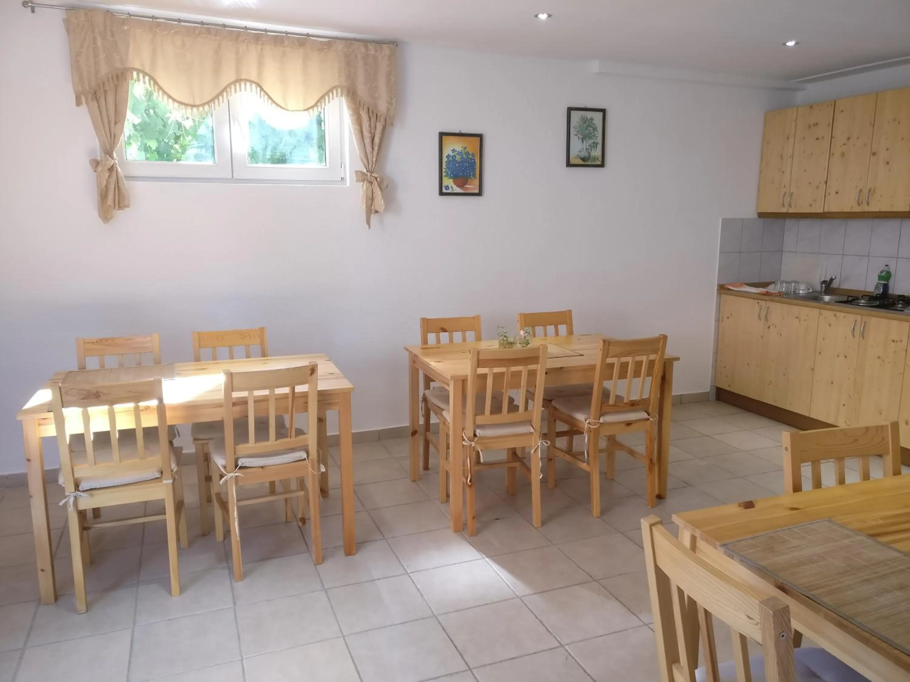 Restaurant/places to eat in House Magdic Plitvice